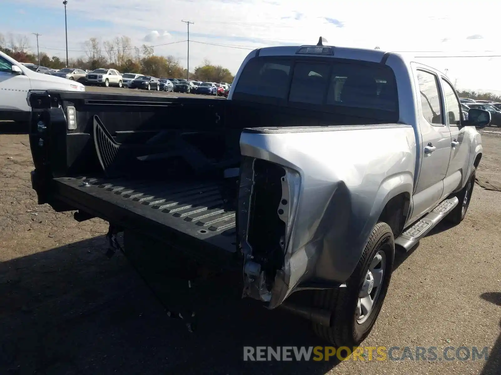 4 Photograph of a damaged car 3TMCZ5AN2MM378009 TOYOTA TACOMA 2021