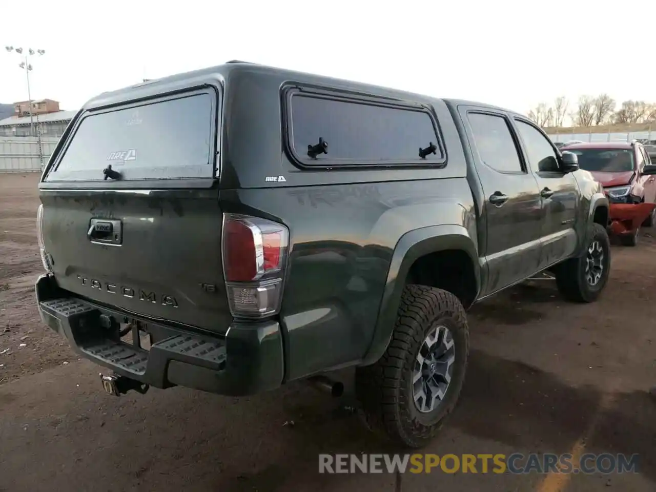 4 Photograph of a damaged car 3TMCZ5AN2MM389916 TOYOTA TACOMA 2021