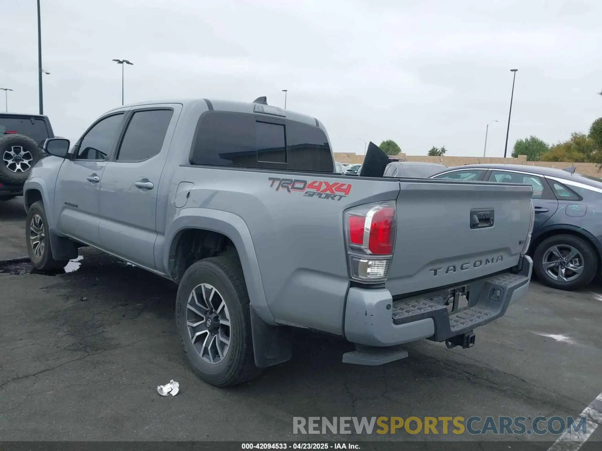 15 Photograph of a damaged car 3TMCZ5AN2MM405869 TOYOTA TACOMA 2021