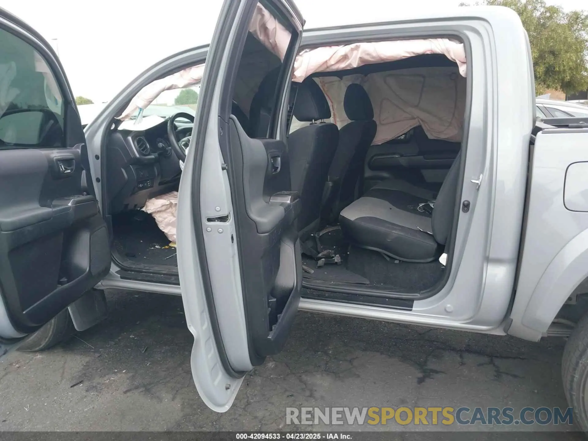 8 Photograph of a damaged car 3TMCZ5AN2MM405869 TOYOTA TACOMA 2021