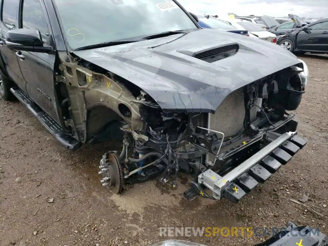 9 Photograph of a damaged car 3TMCZ5AN2MM412191 TOYOTA TACOMA 2021