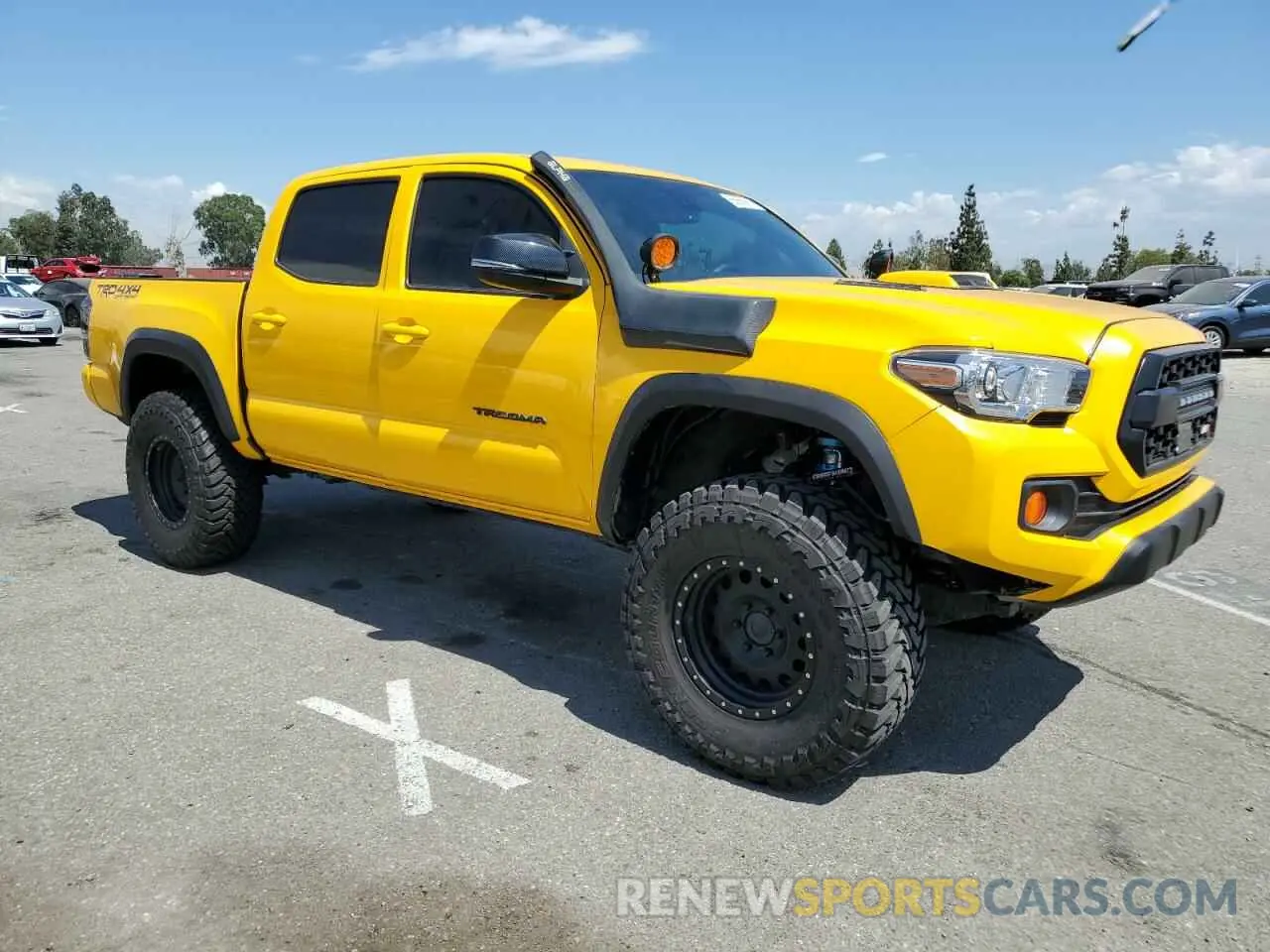 4 Photograph of a damaged car 3TMCZ5AN2MM413728 TOYOTA TACOMA 2021