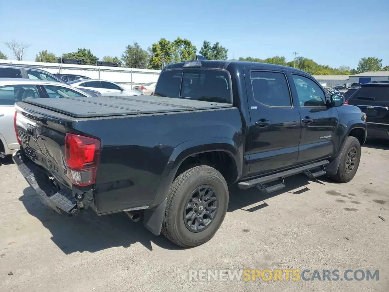3 Photograph of a damaged car 3TMCZ5AN2MM443411 TOYOTA TACOMA 2021