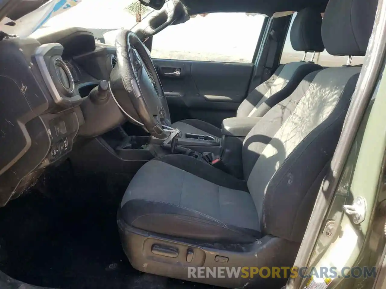 7 Photograph of a damaged car 3TMCZ5AN3MM386734 TOYOTA TACOMA 2021