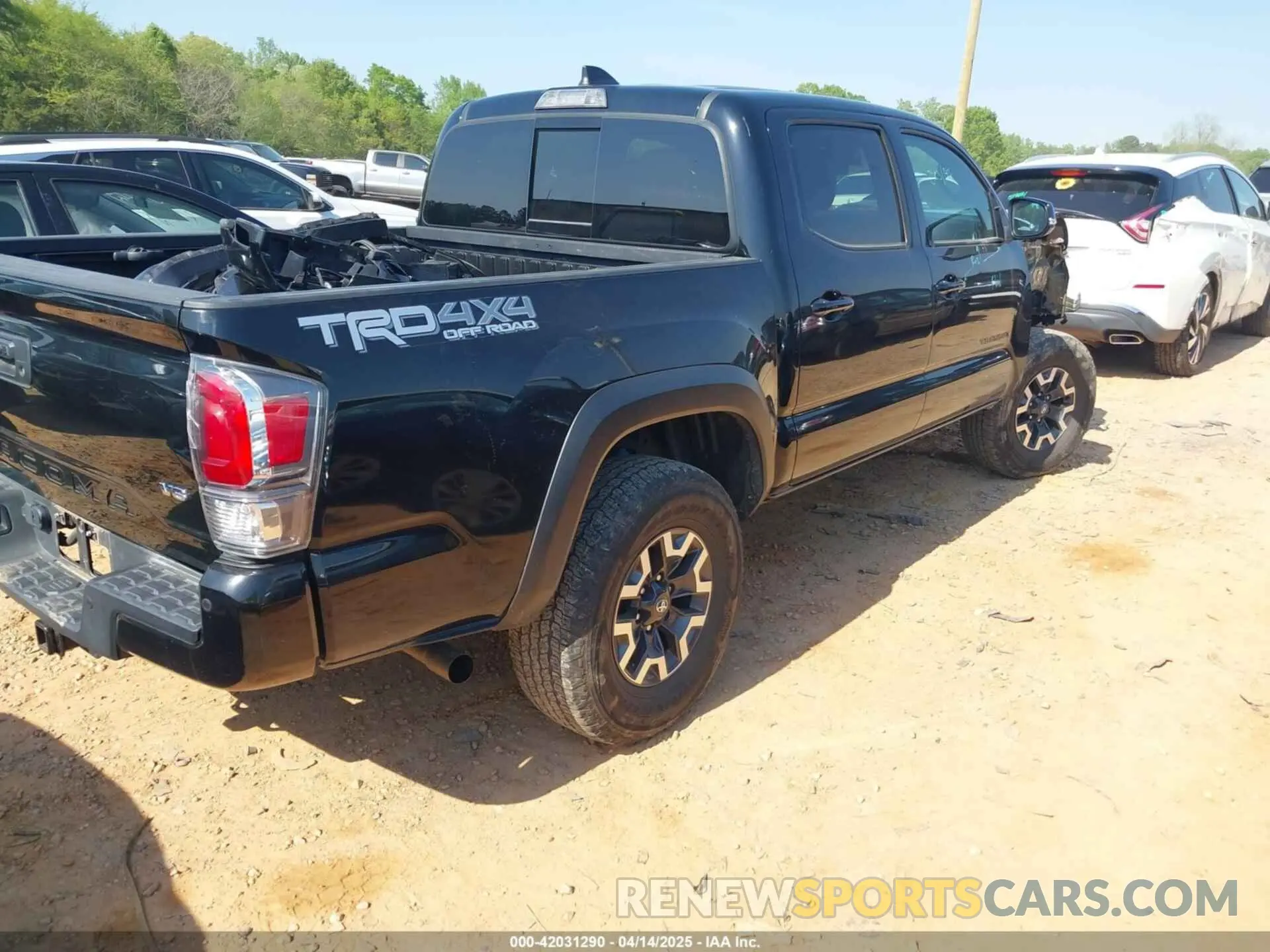 4 Photograph of a damaged car 3TMCZ5AN3MM423247 TOYOTA TACOMA 2021