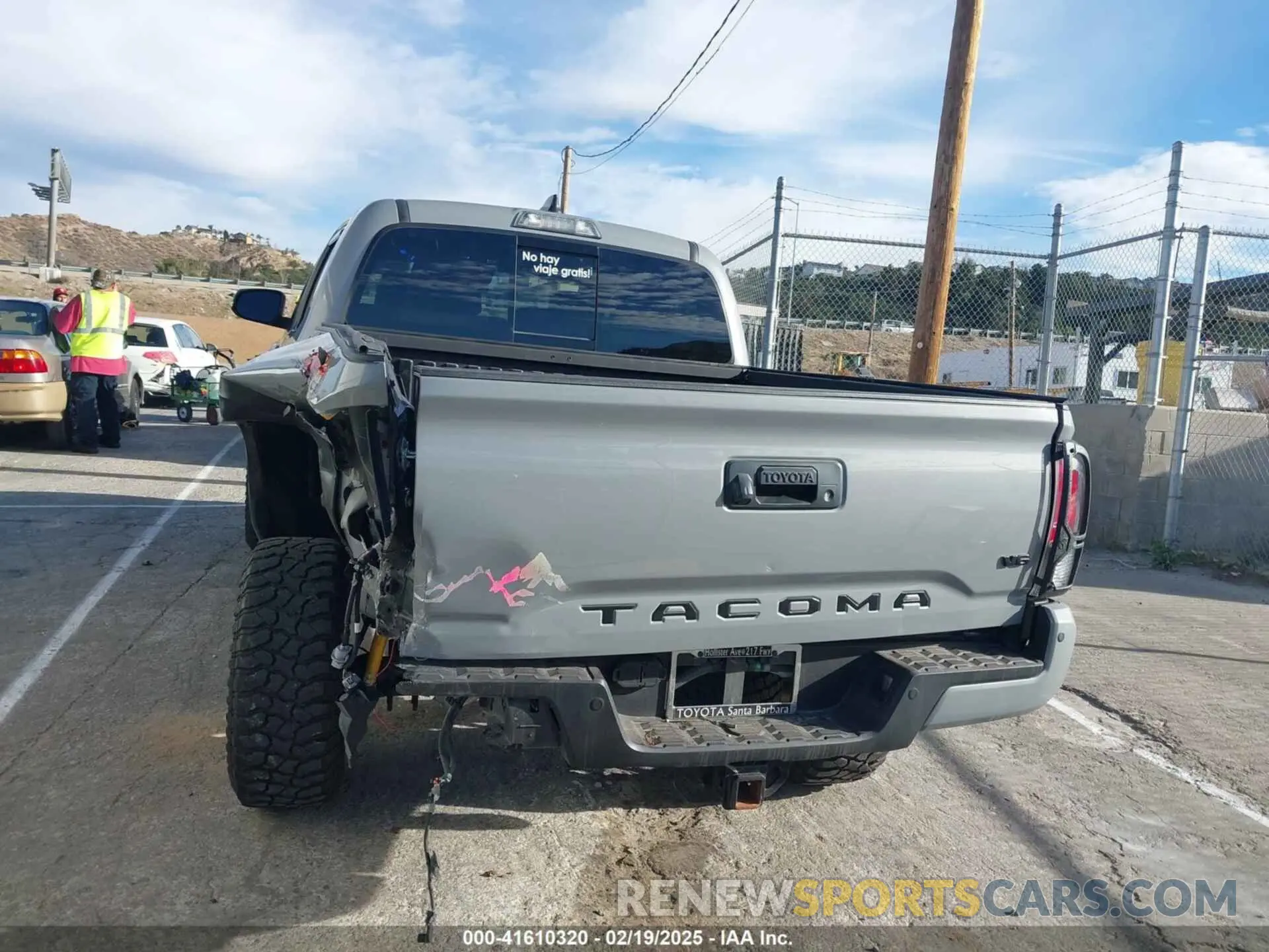 16 Photograph of a damaged car 3TMCZ5AN3MM425497 TOYOTA TACOMA 2021
