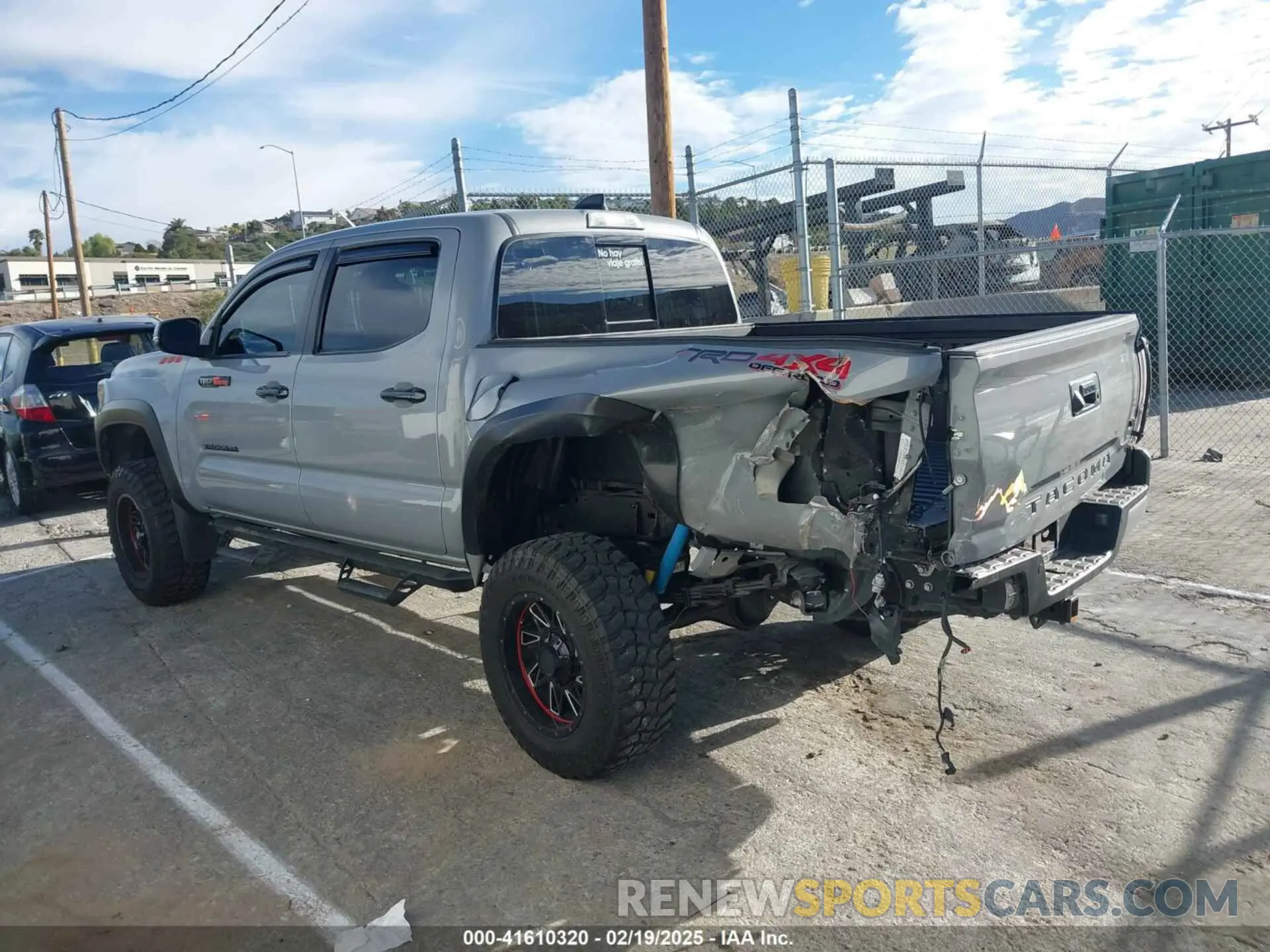 3 Photograph of a damaged car 3TMCZ5AN3MM425497 TOYOTA TACOMA 2021