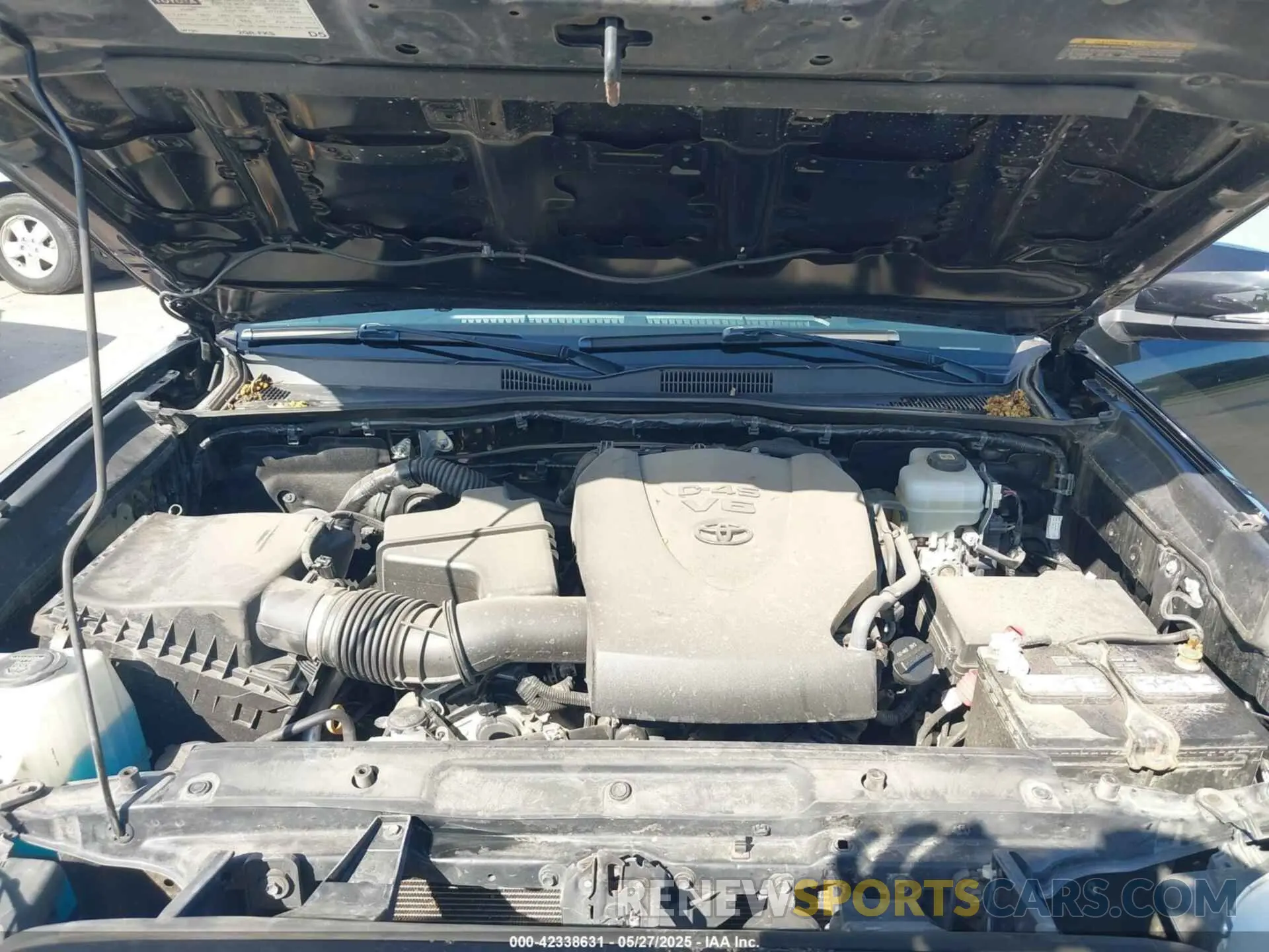 10 Photograph of a damaged car 3TMCZ5AN3MM427802 TOYOTA TACOMA 2021