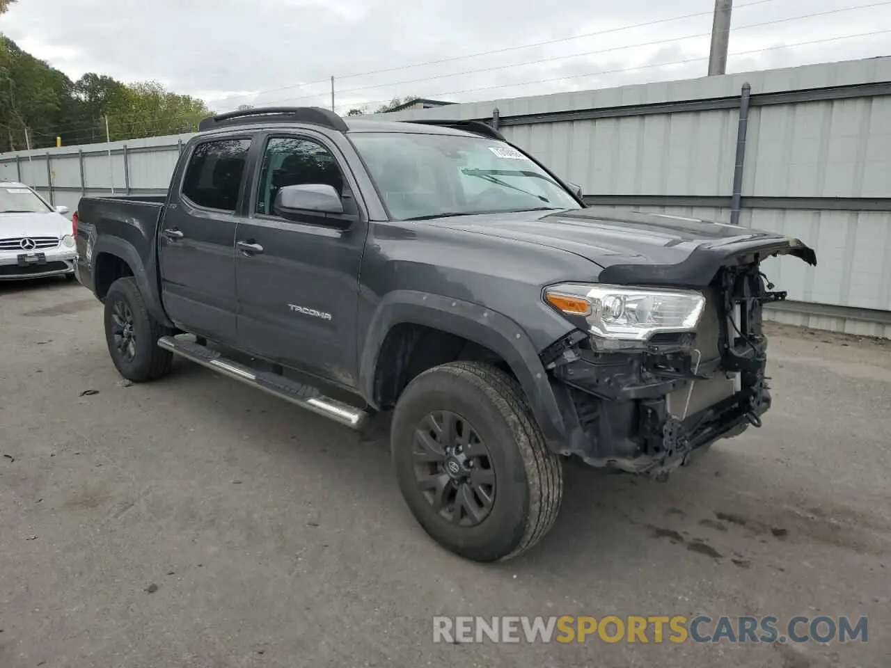 4 Photograph of a damaged car 3TMCZ5AN4MM382997 TOYOTA TACOMA 2021
