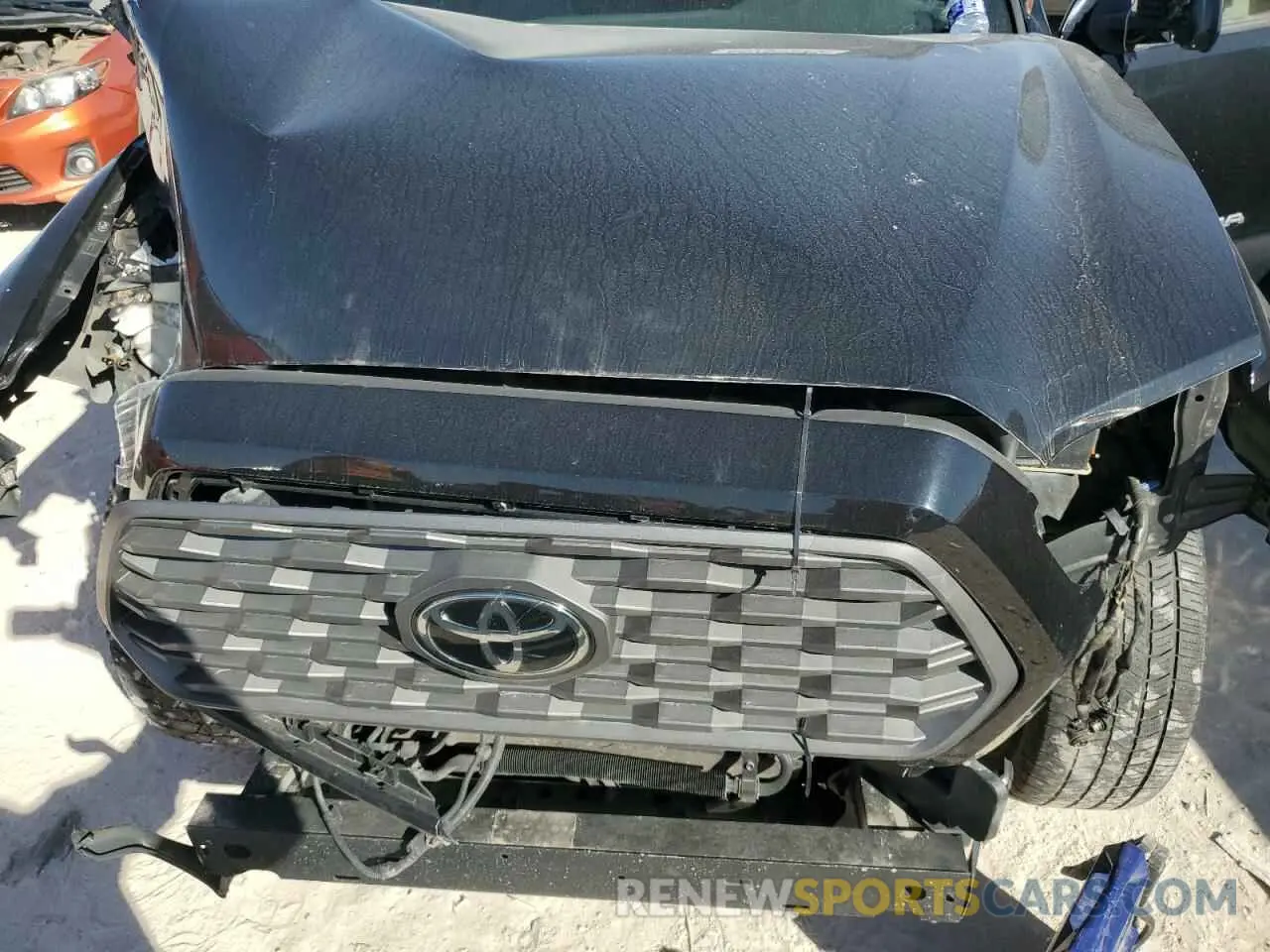 11 Photograph of a damaged car 3TMCZ5AN4MM396608 TOYOTA TACOMA 2021