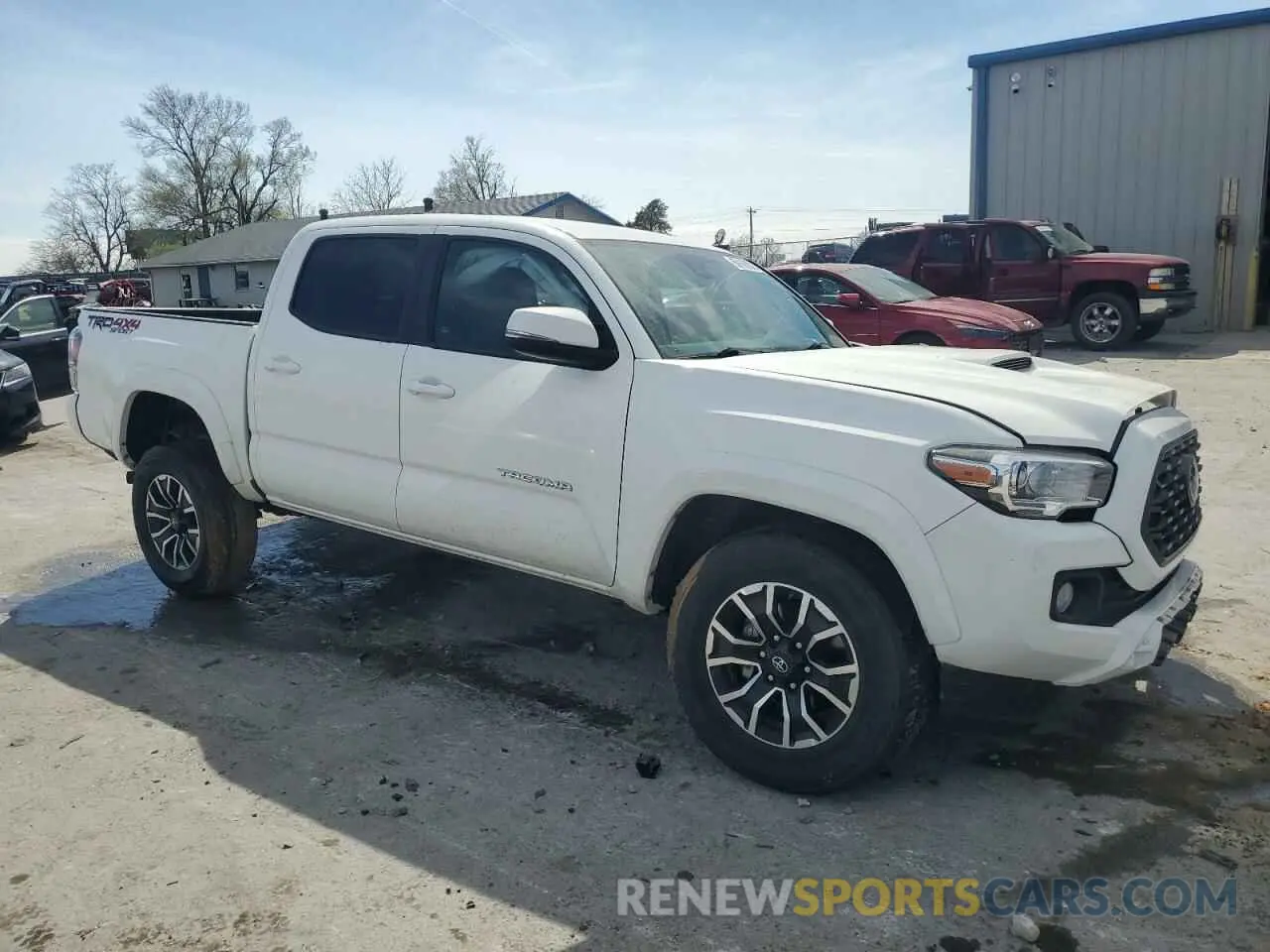 4 Photograph of a damaged car 3TMCZ5AN4MM397256 TOYOTA TACOMA 2021