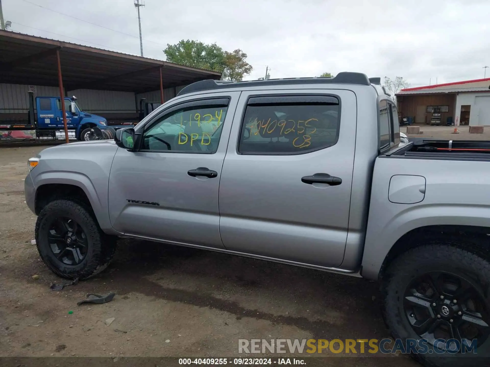 14 Photograph of a damaged car 3TMCZ5AN4MM427999 TOYOTA TACOMA 2021
