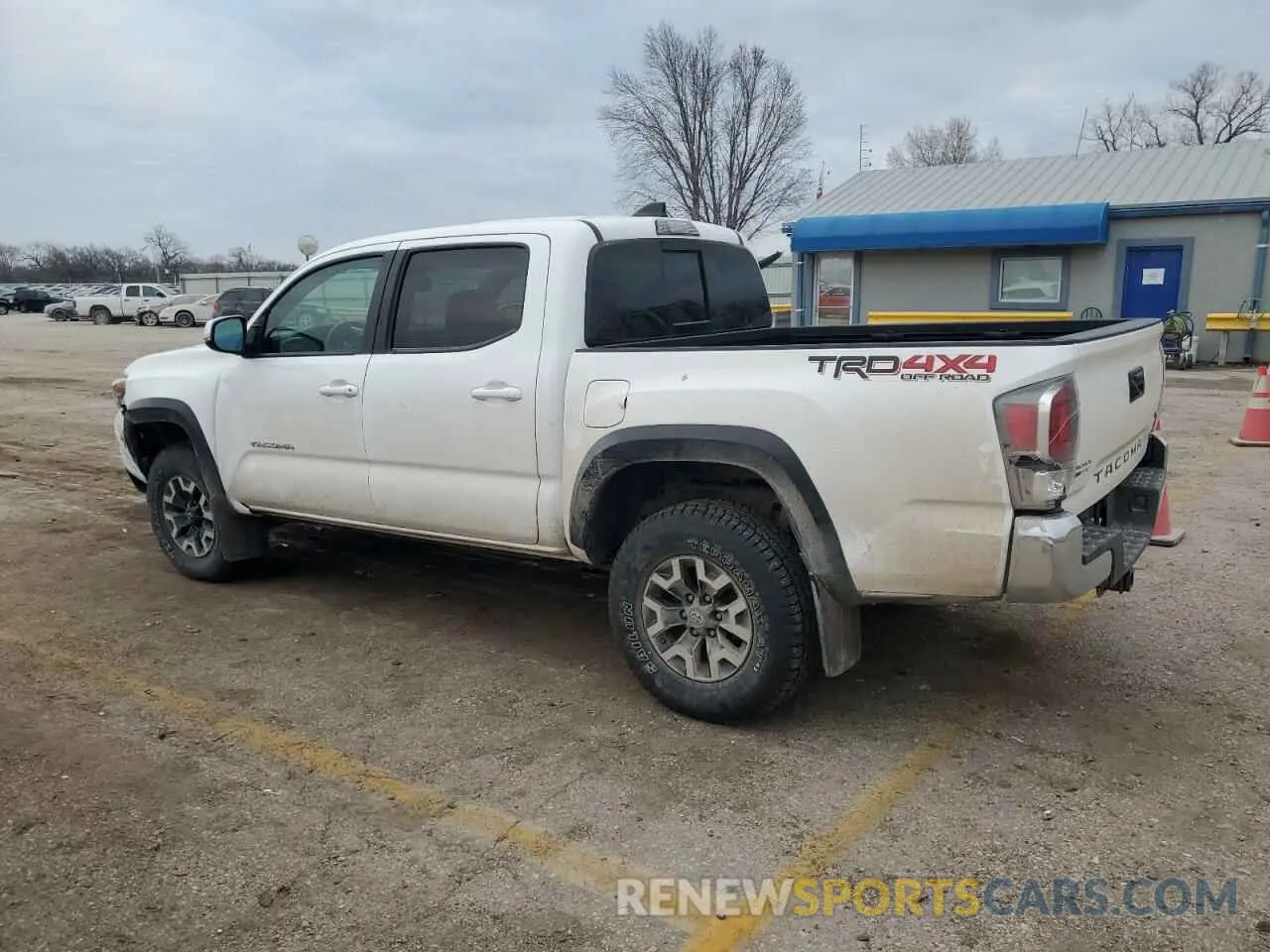 2 Photograph of a damaged car 3TMCZ5AN4MM431874 TOYOTA TACOMA 2021