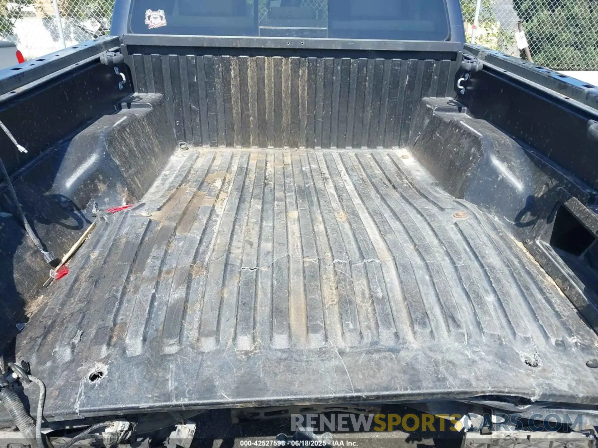 18 Photograph of a damaged car 3TMCZ5AN4MM449310 TOYOTA TACOMA 2021