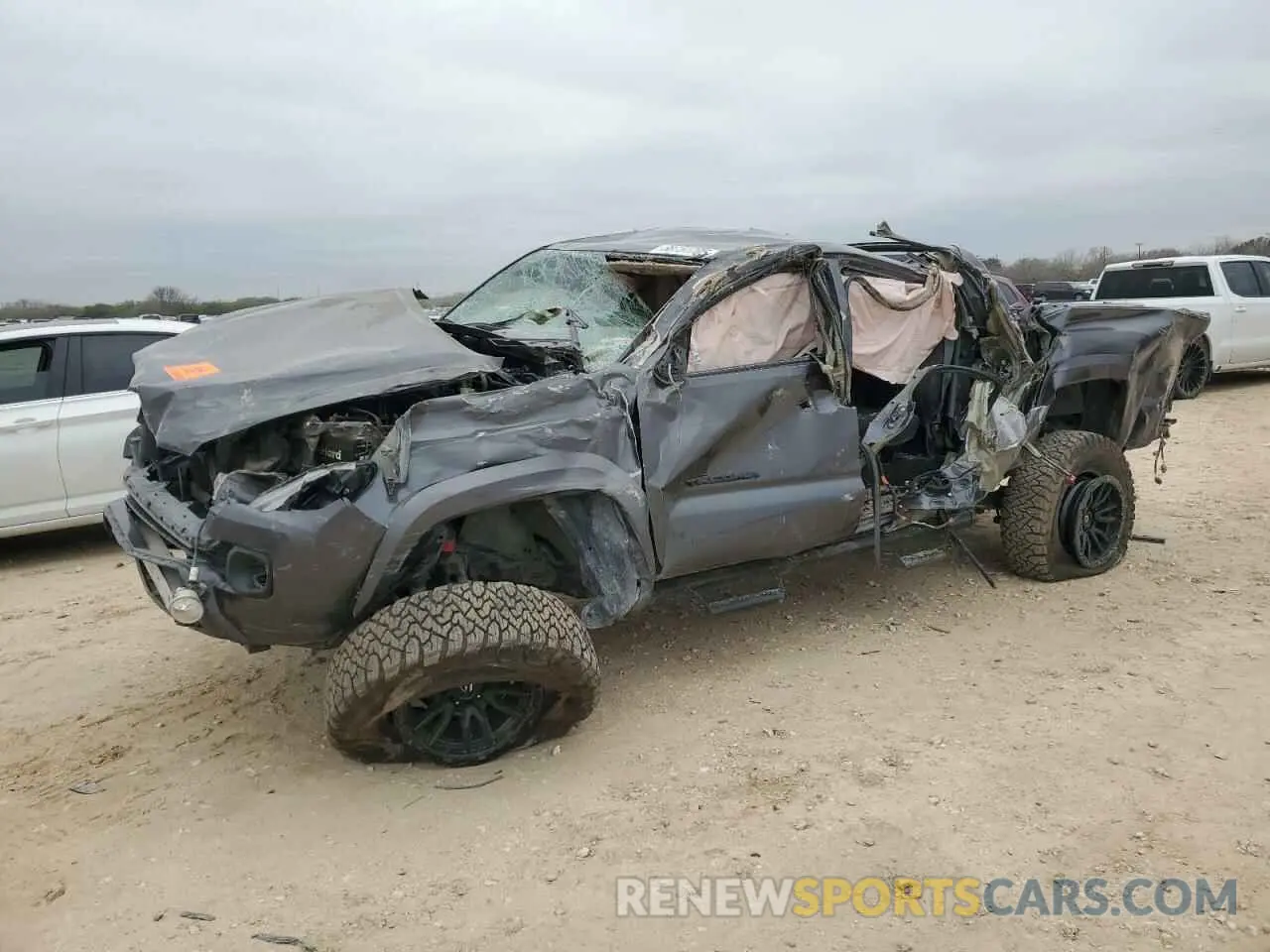 1 Photograph of a damaged car 3TMCZ5AN4MM449761 TOYOTA TACOMA 2021