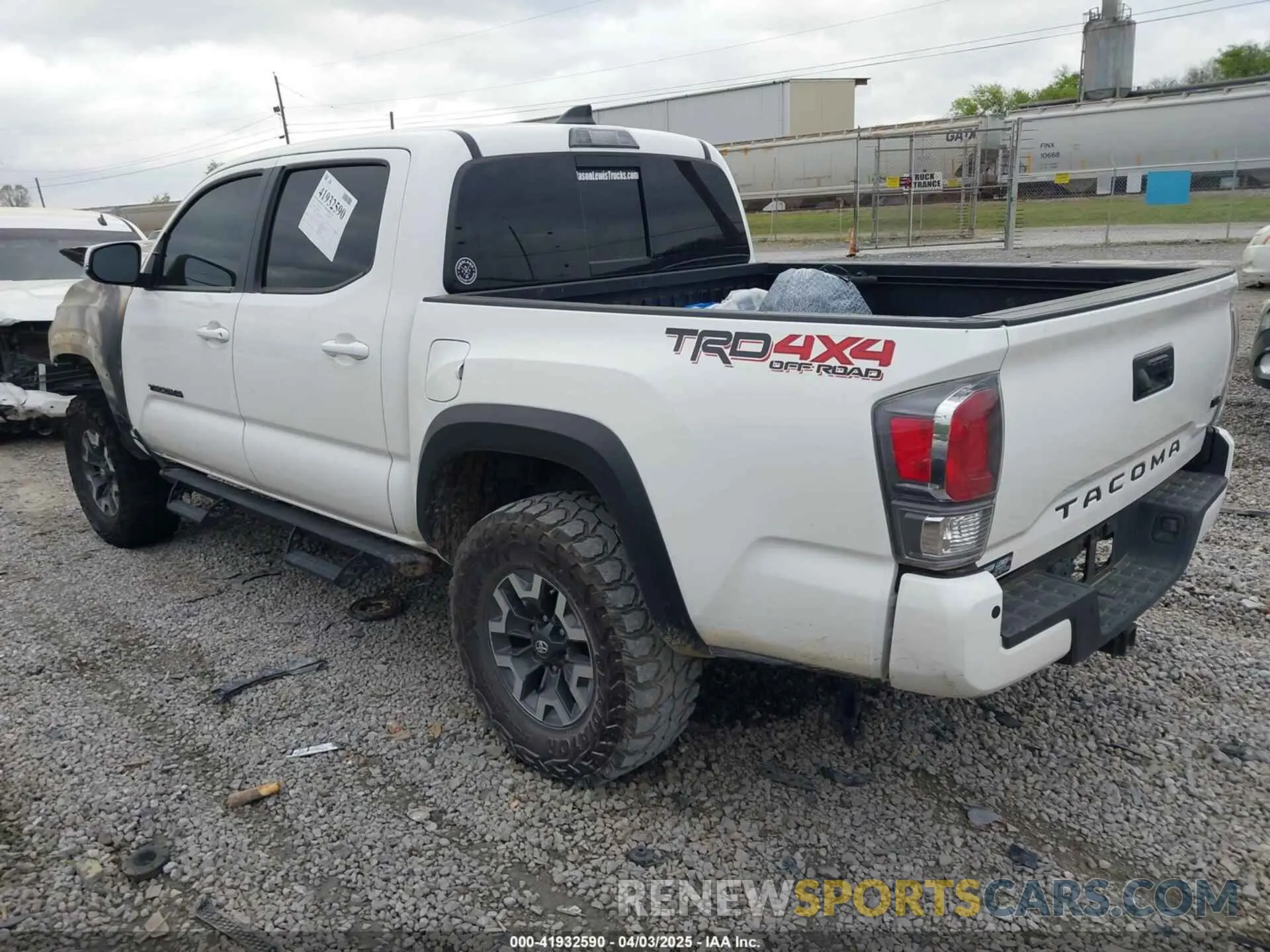3 Photograph of a damaged car 3TMCZ5AN5MM400312 TOYOTA TACOMA 2021