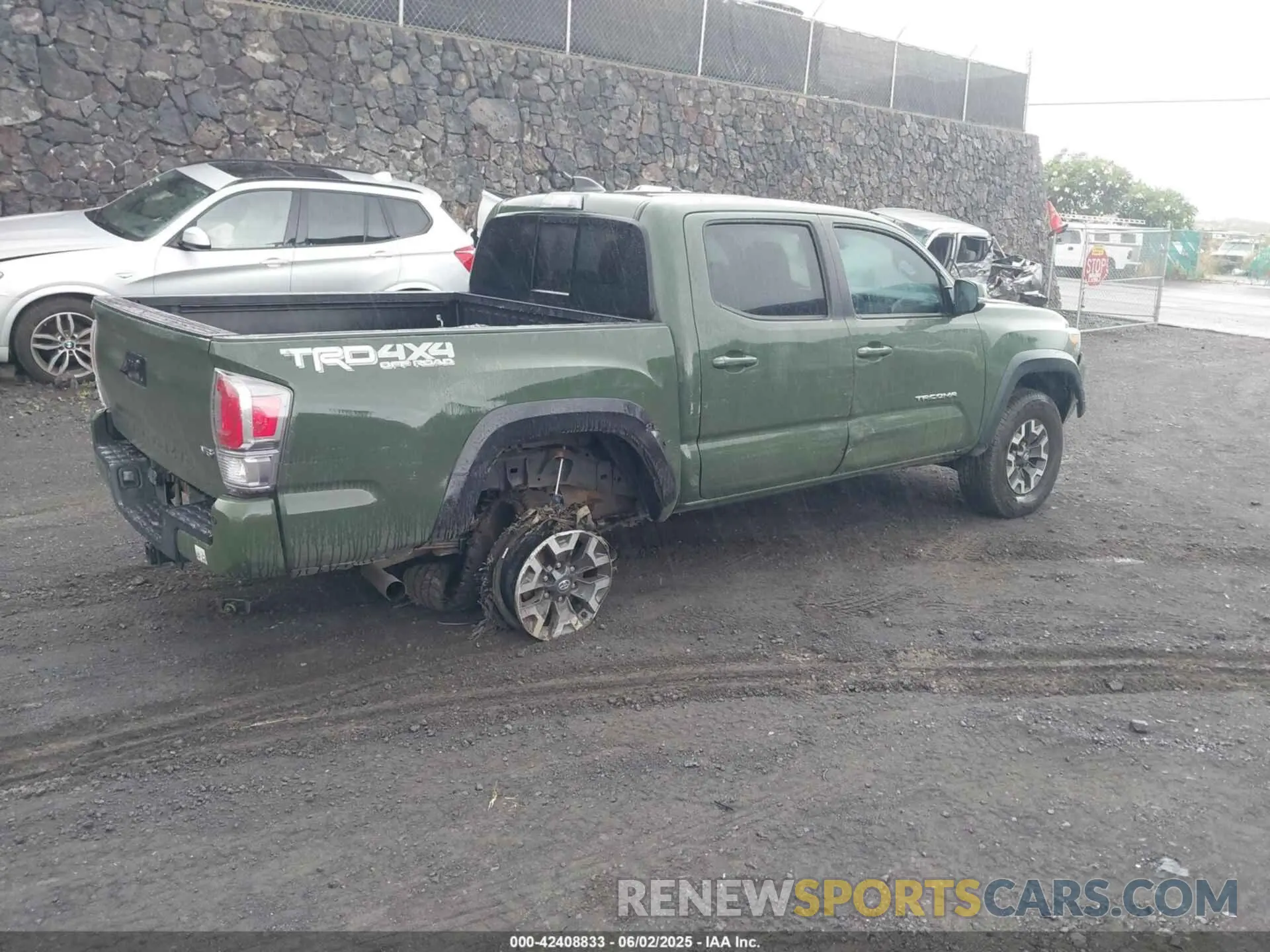 4 Photograph of a damaged car 3TMCZ5AN5MM416655 TOYOTA TACOMA 2021