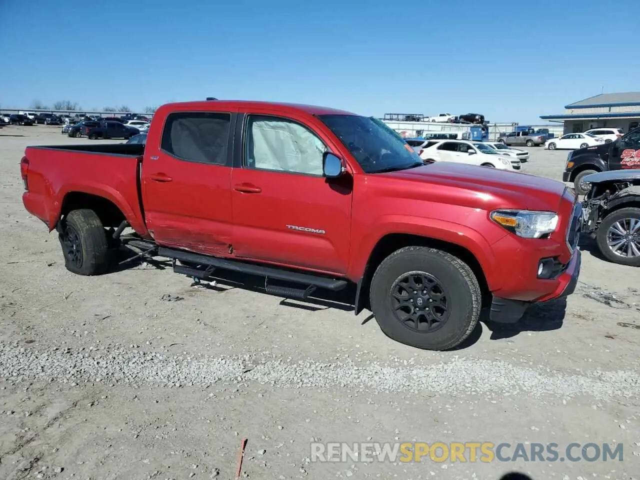 4 Photograph of a damaged car 3TMCZ5AN5MM435562 TOYOTA TACOMA 2021