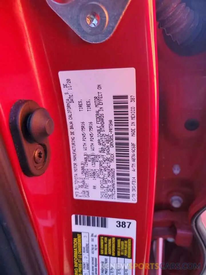 12 Photograph of a damaged car 3TMCZ5AN6MM386825 TOYOTA TACOMA 2021