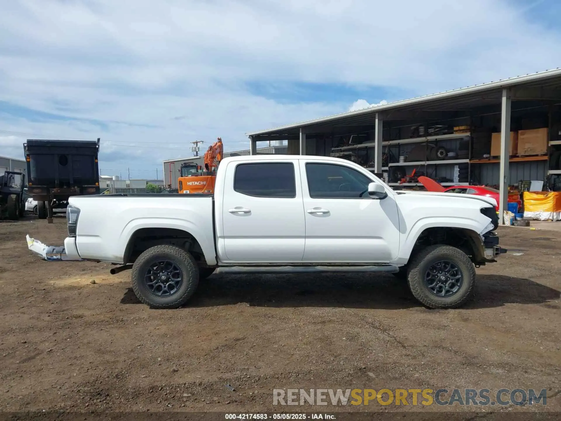 14 Photograph of a damaged car 3TMCZ5AN6MM389742 TOYOTA TACOMA 2021