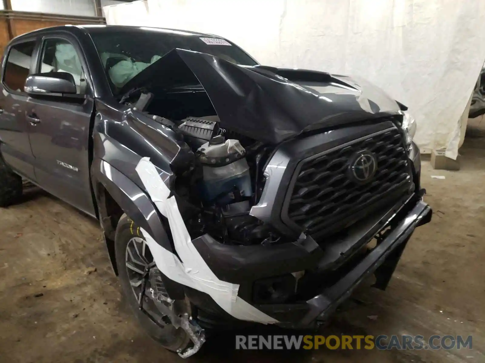 9 Photograph of a damaged car 3TMCZ5AN6MM394424 TOYOTA TACOMA 2021