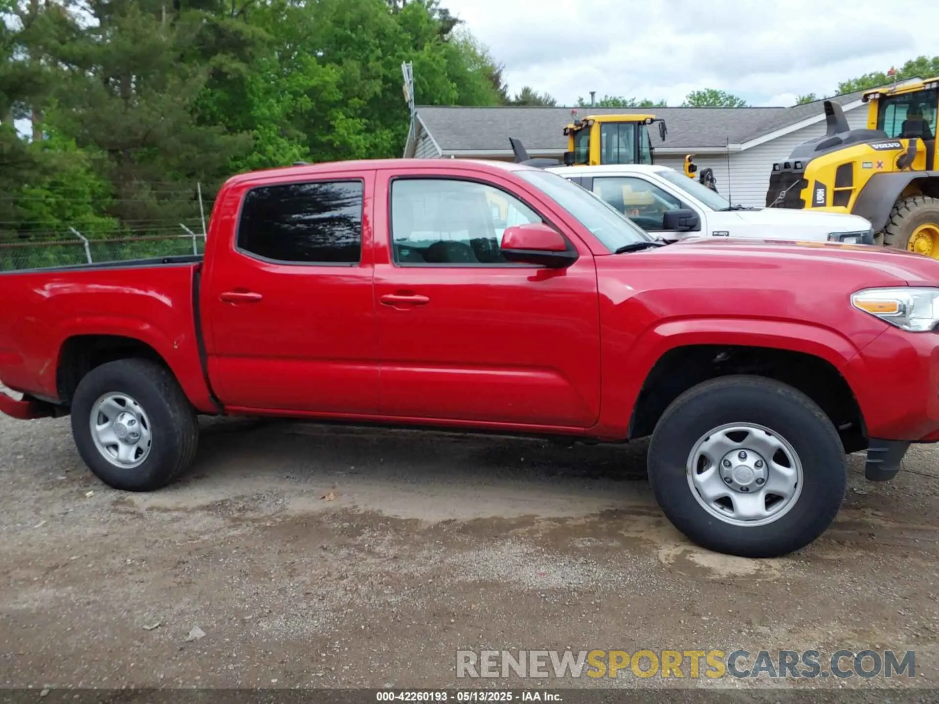 14 Photograph of a damaged car 3TMCZ5AN6MM444433 TOYOTA TACOMA 2021