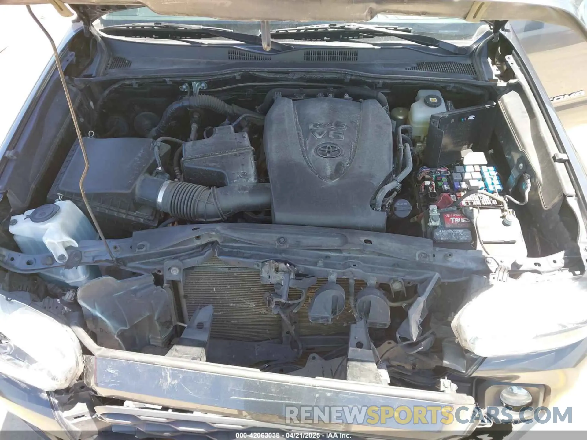 10 Photograph of a damaged car 3TMCZ5AN7MM399387 TOYOTA TACOMA 2021