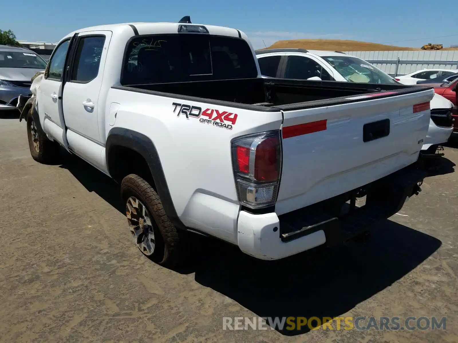 3 Photograph of a damaged car 3TMCZ5AN7MM411327 TOYOTA TACOMA 2021