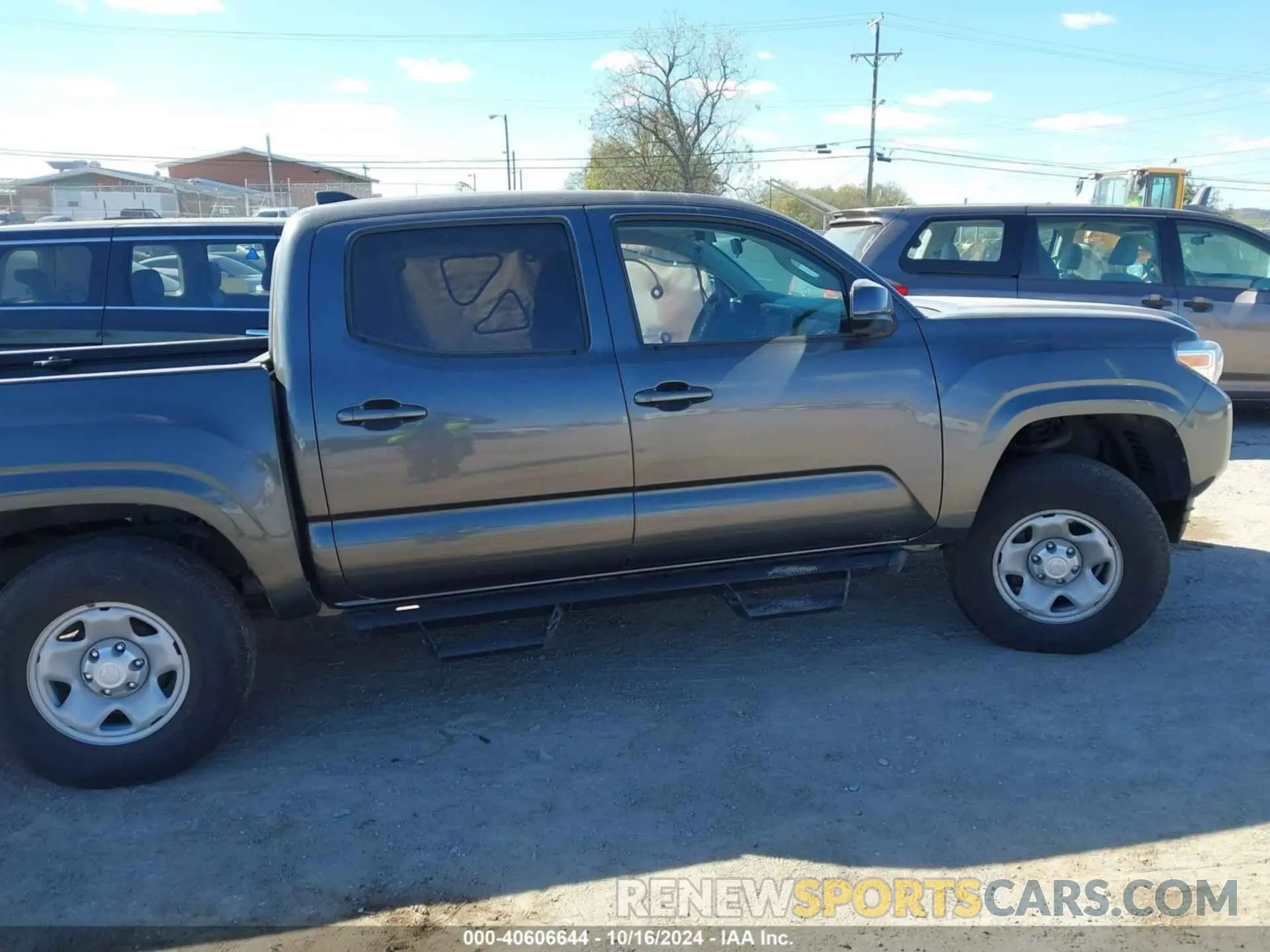 13 Photograph of a damaged car 3TMCZ5AN8MM373834 TOYOTA TACOMA 2021