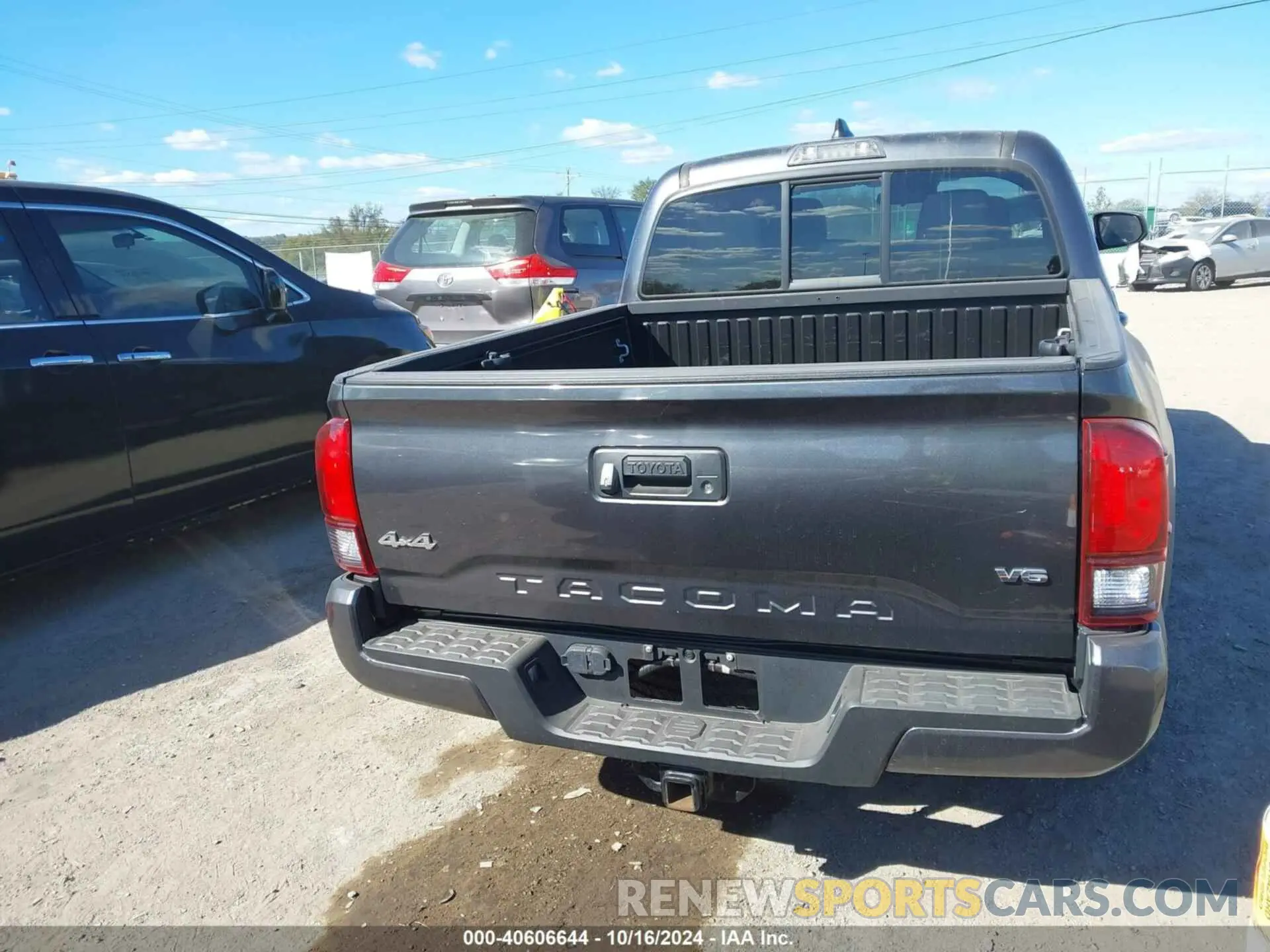 16 Photograph of a damaged car 3TMCZ5AN8MM373834 TOYOTA TACOMA 2021