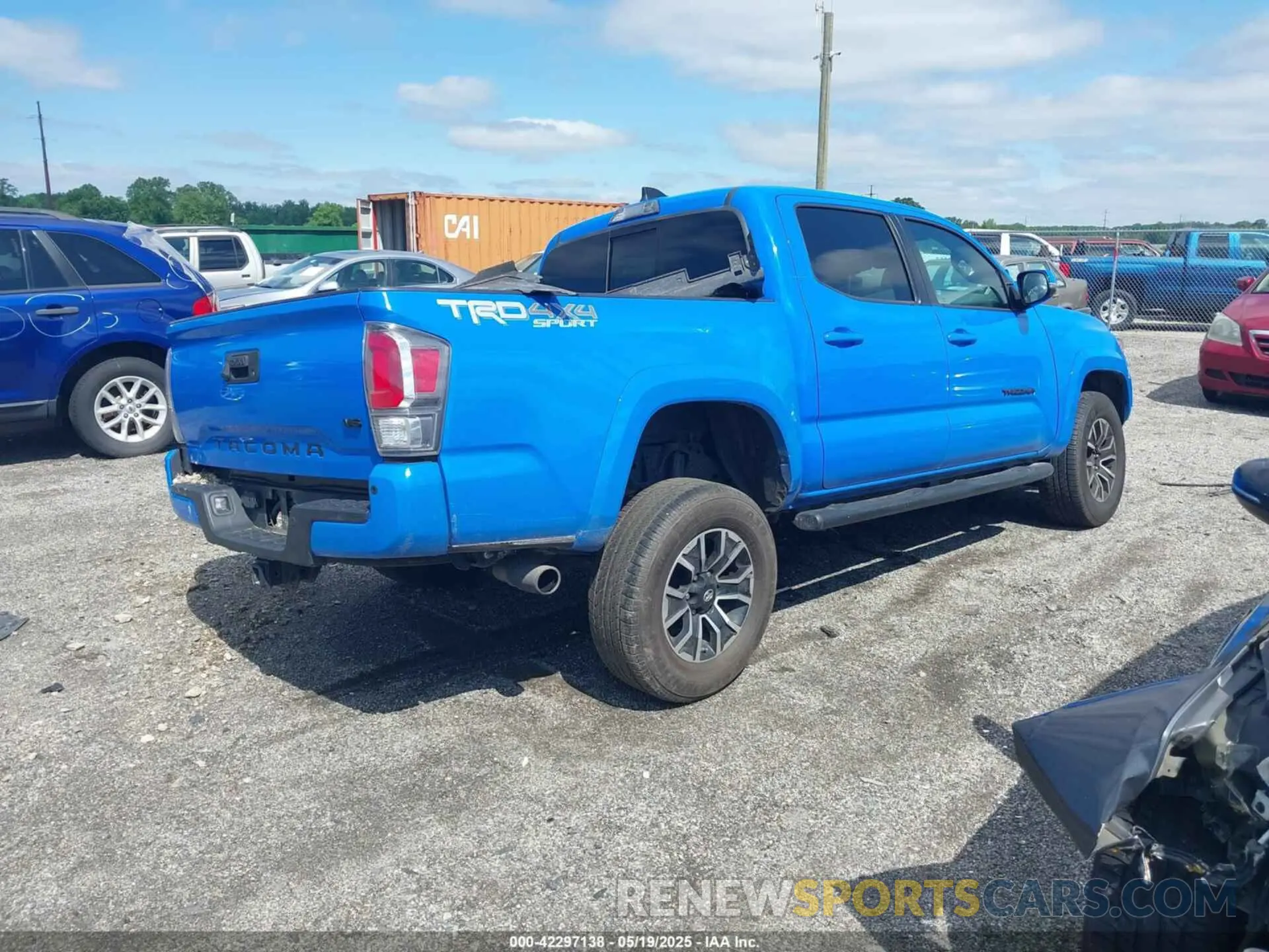 4 Photograph of a damaged car 3TMCZ5AN8MM374398 TOYOTA TACOMA 2021
