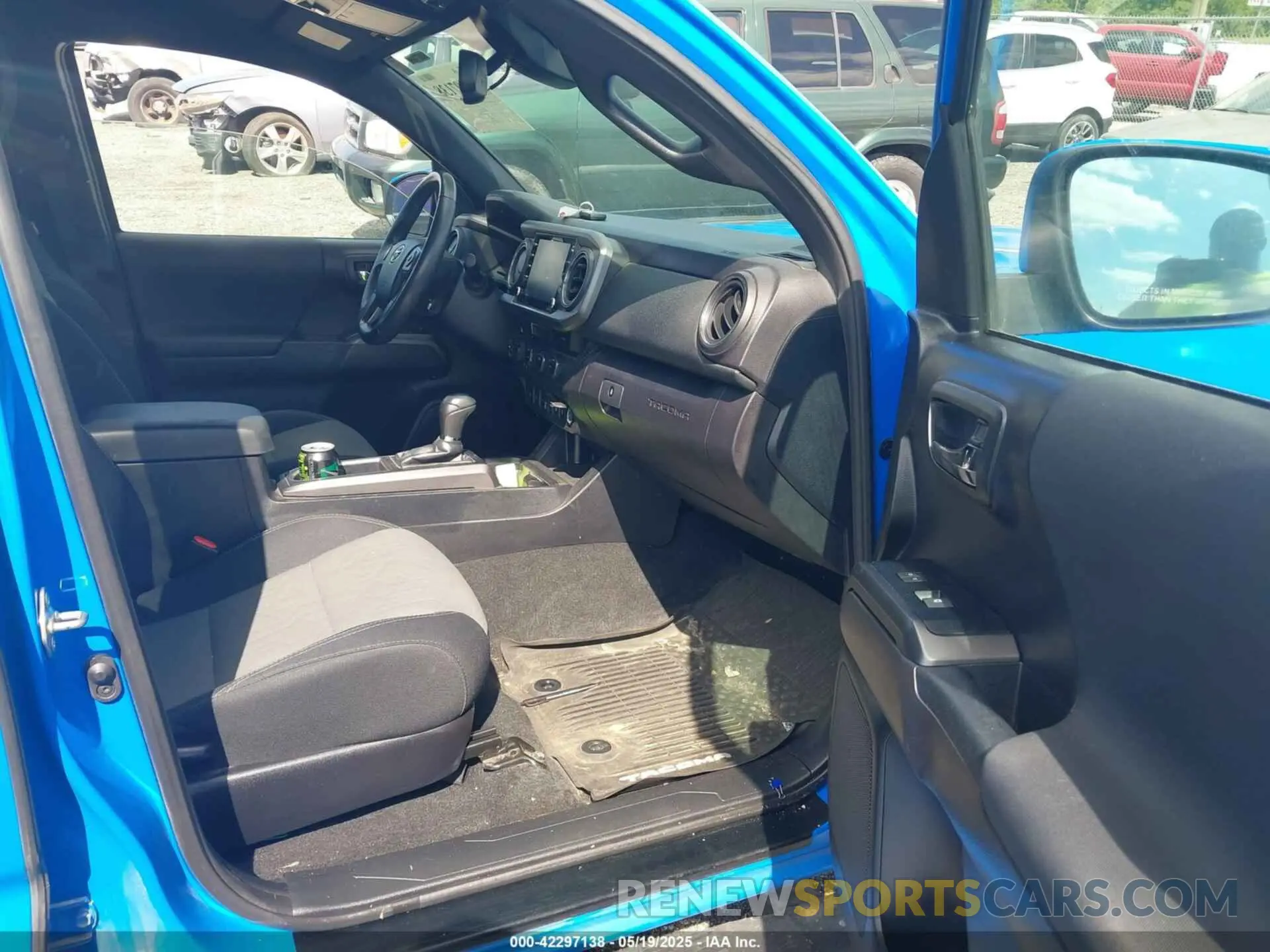 5 Photograph of a damaged car 3TMCZ5AN8MM374398 TOYOTA TACOMA 2021