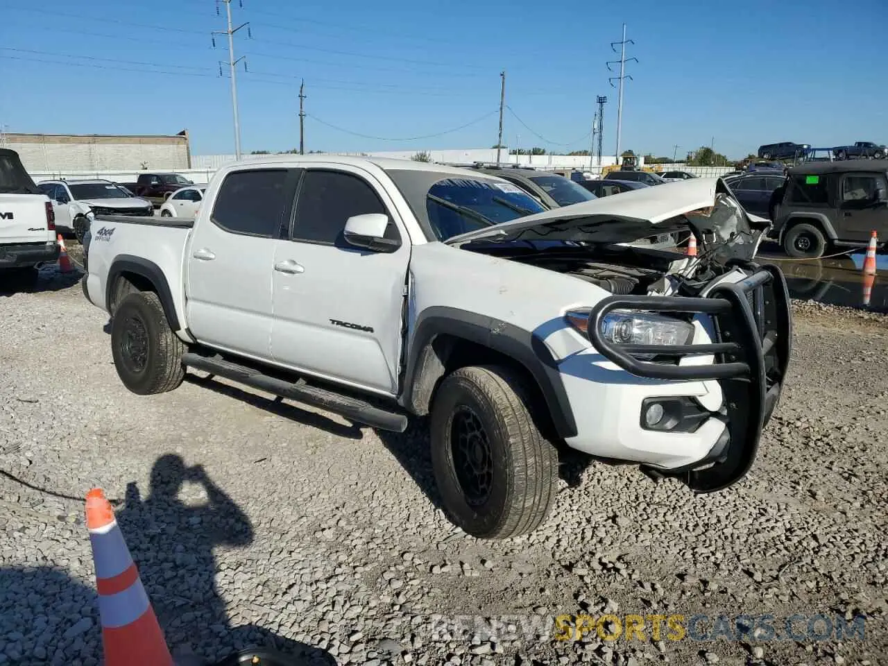 4 Photograph of a damaged car 3TMCZ5AN8MM381707 TOYOTA TACOMA 2021