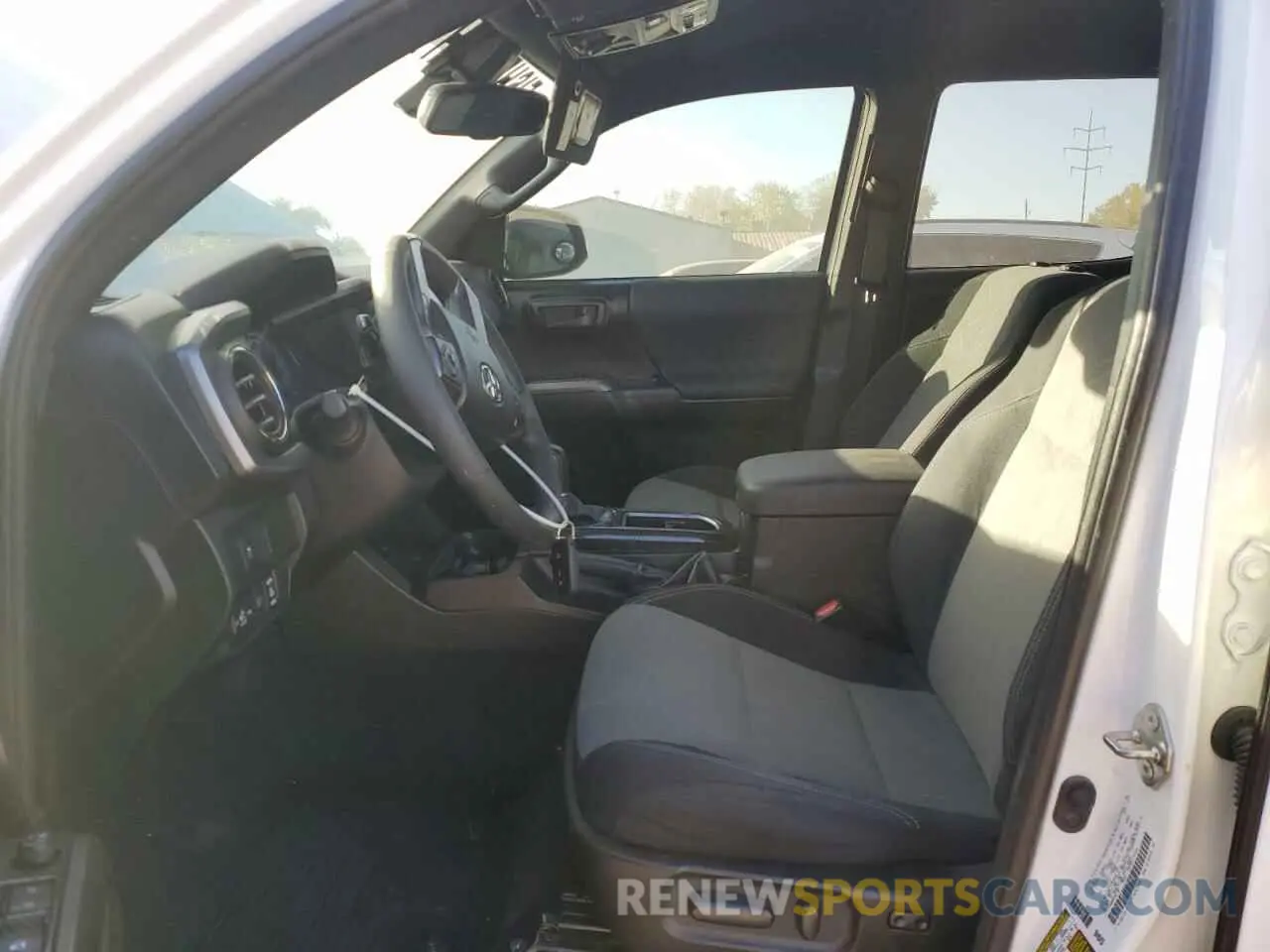 7 Photograph of a damaged car 3TMCZ5AN8MM381707 TOYOTA TACOMA 2021