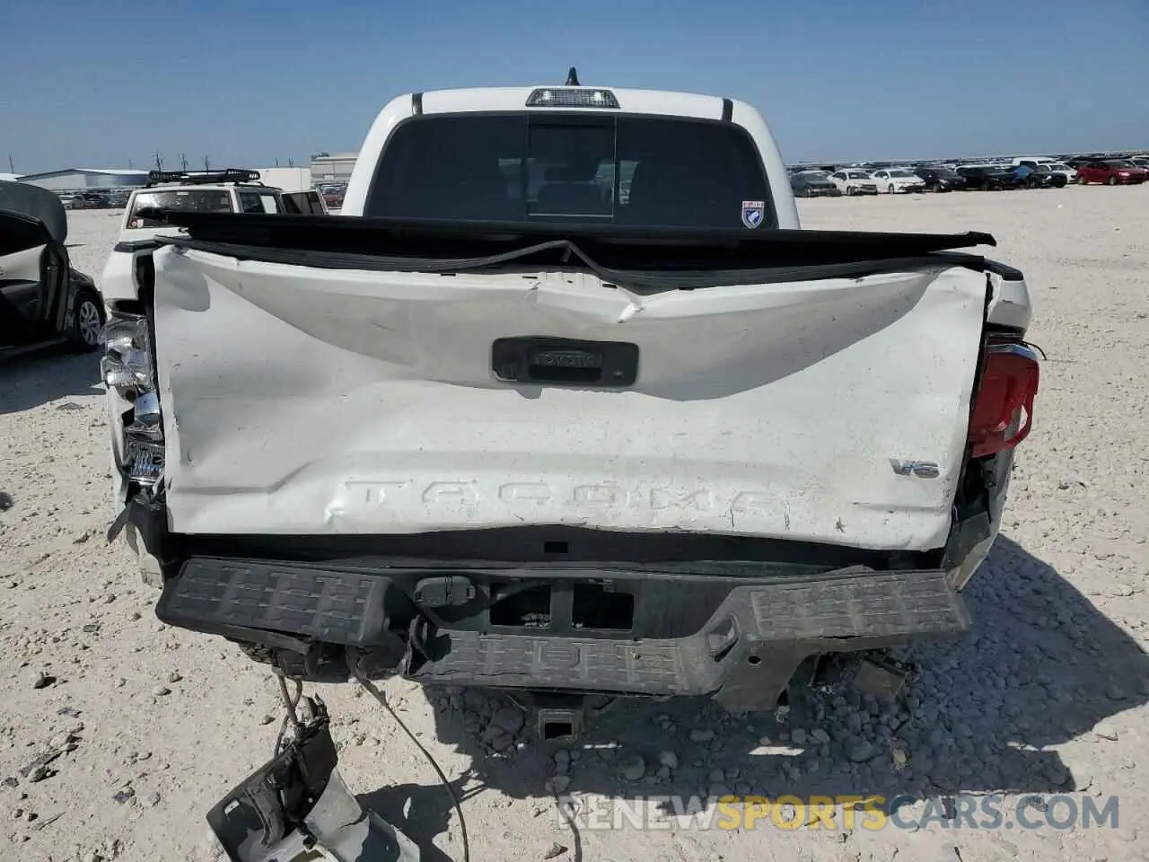 6 Photograph of a damaged car 3TMCZ5AN8MM387166 TOYOTA TACOMA 2021