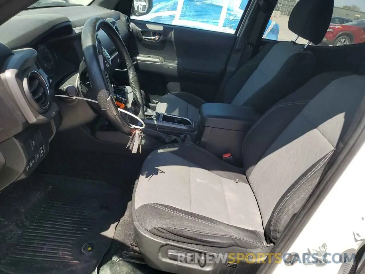 7 Photograph of a damaged car 3TMCZ5AN8MM391881 TOYOTA TACOMA 2021