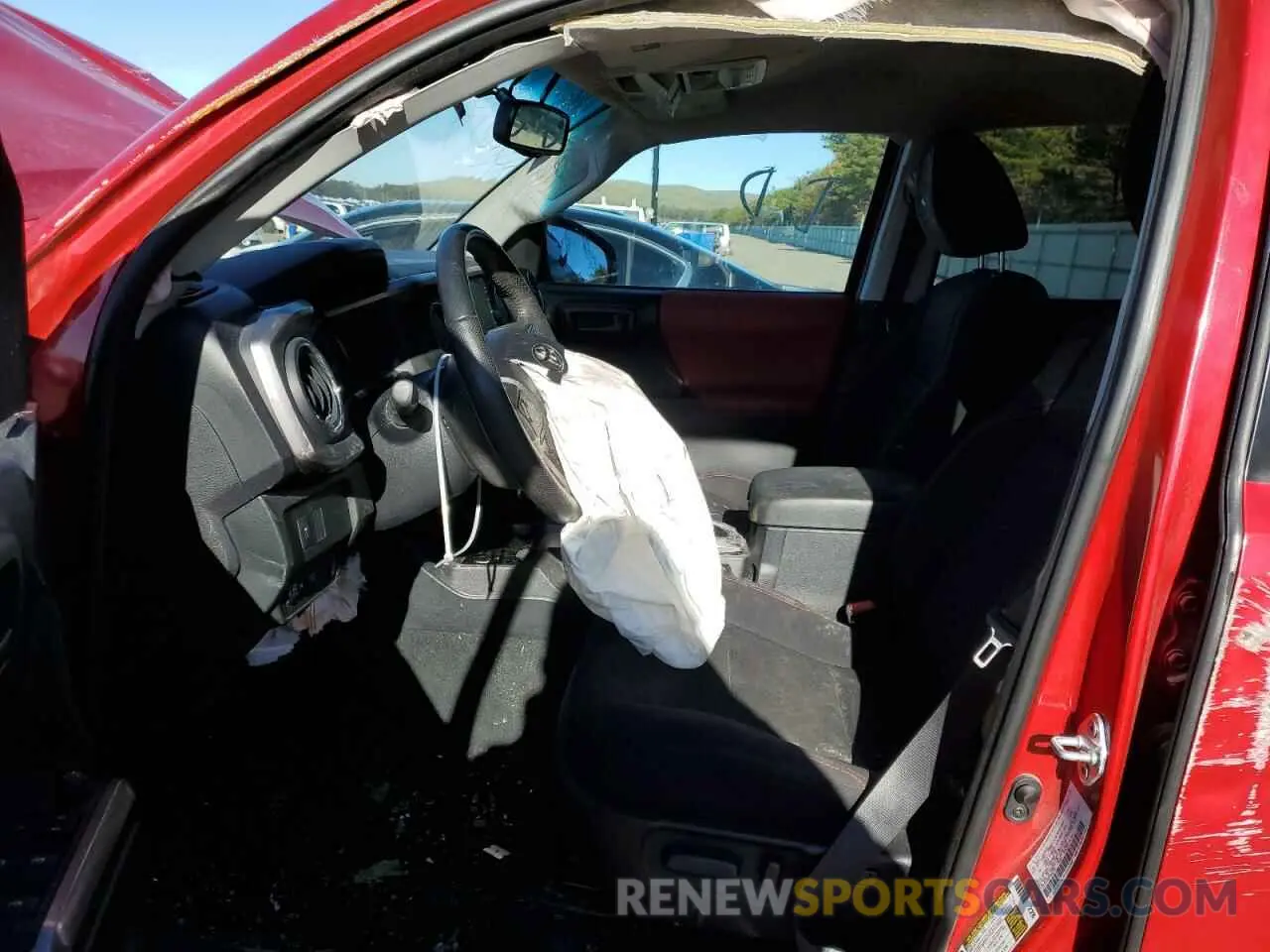 7 Photograph of a damaged car 3TMCZ5AN8MM401342 TOYOTA TACOMA 2021