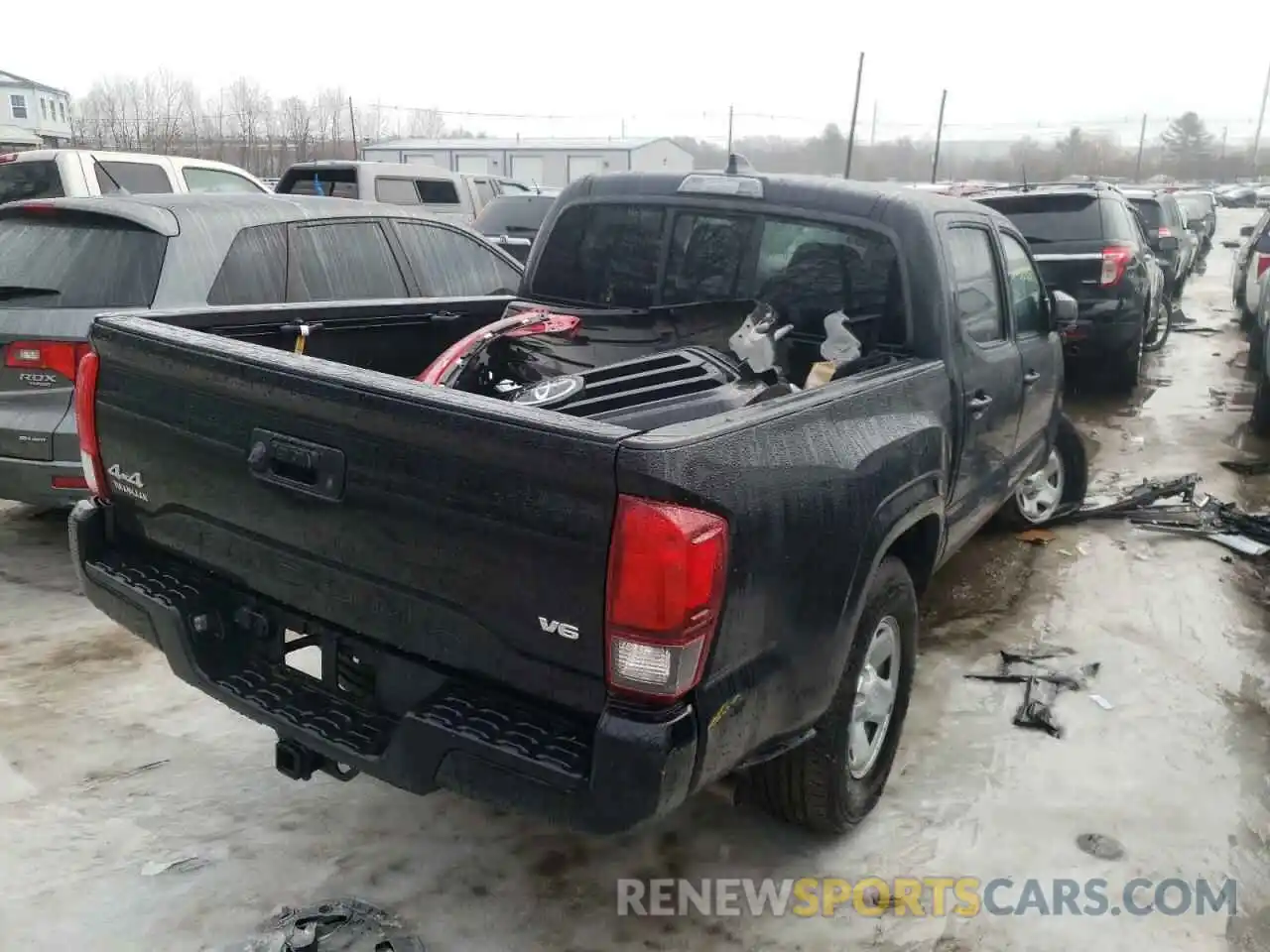 4 Photograph of a damaged car 3TMCZ5AN8MM416116 TOYOTA TACOMA 2021