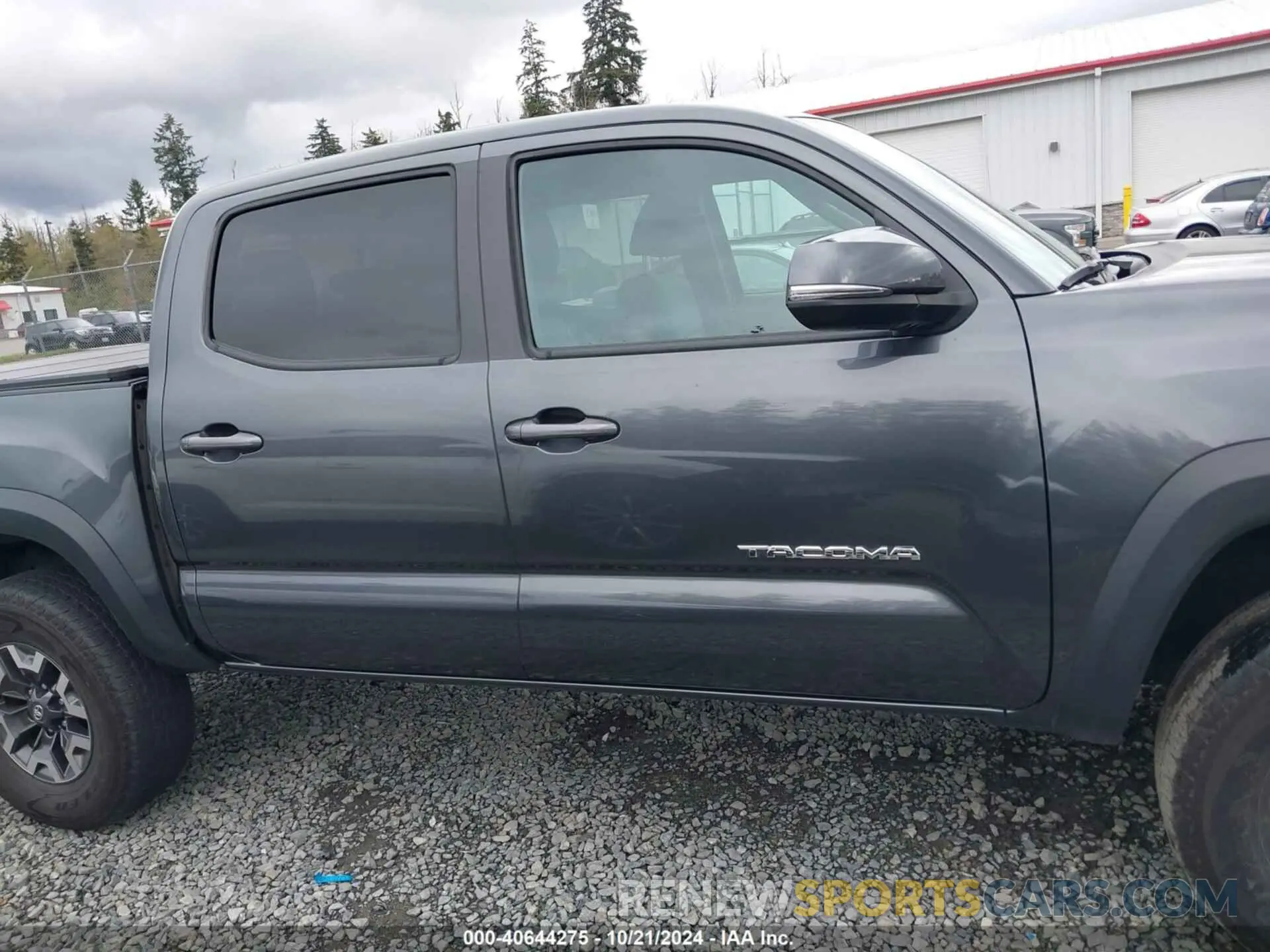 12 Photograph of a damaged car 3TMCZ5AN8MM423759 TOYOTA TACOMA 2021
