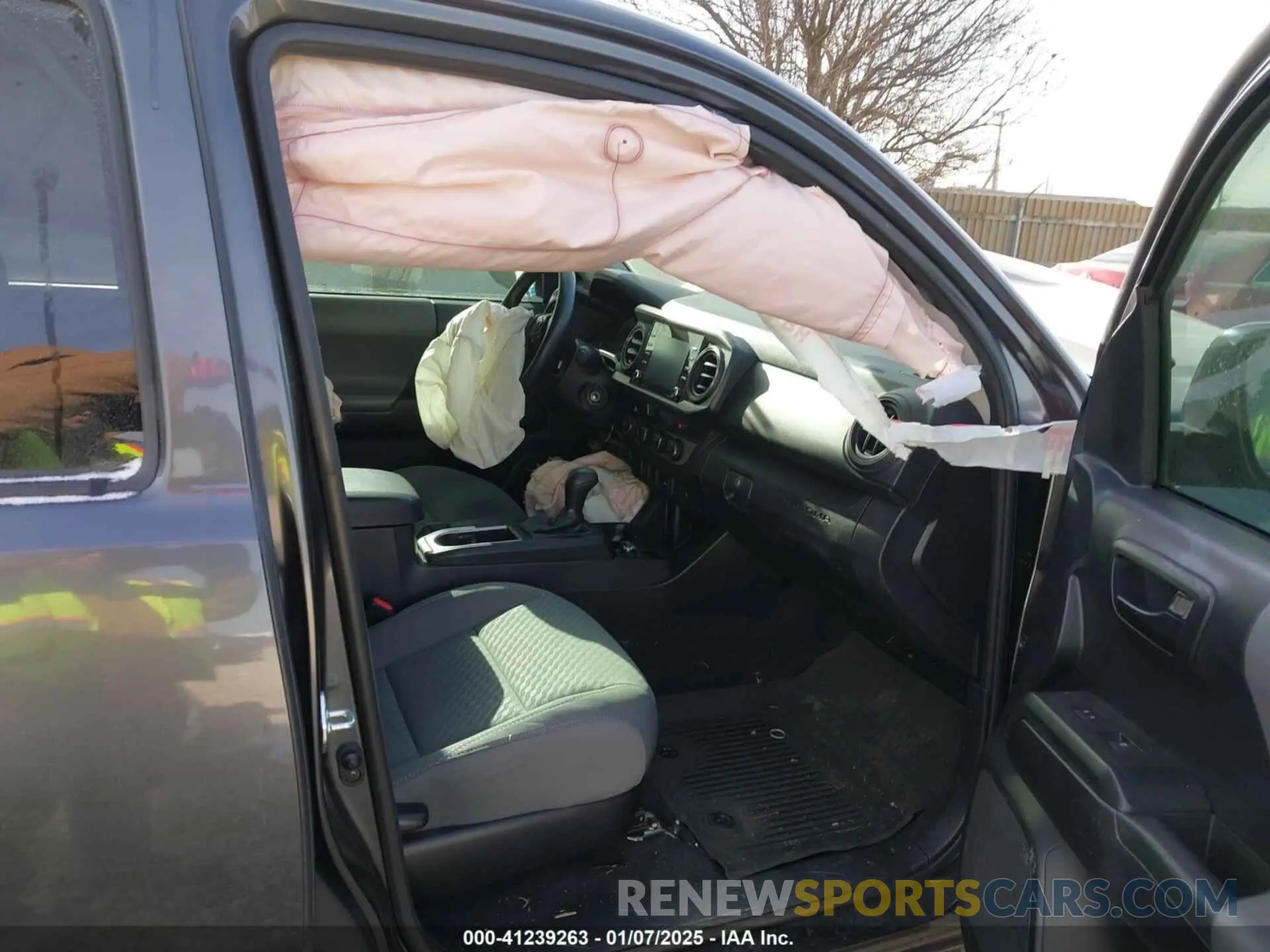 5 Photograph of a damaged car 3TMCZ5AN8MM423888 TOYOTA TACOMA 2021