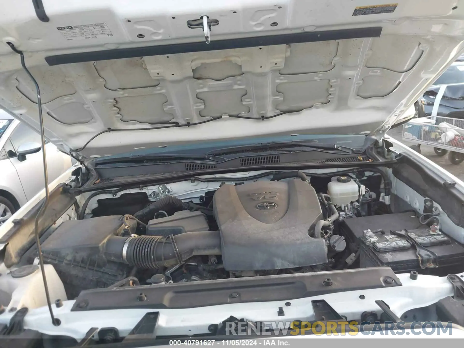 10 Photograph of a damaged car 3TMCZ5AN8MM450489 TOYOTA TACOMA 2021