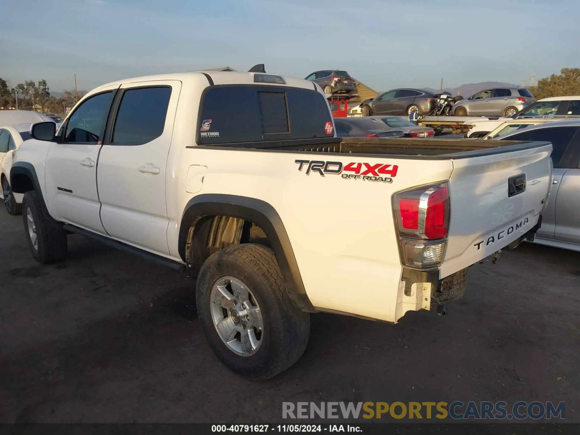 3 Photograph of a damaged car 3TMCZ5AN8MM450489 TOYOTA TACOMA 2021
