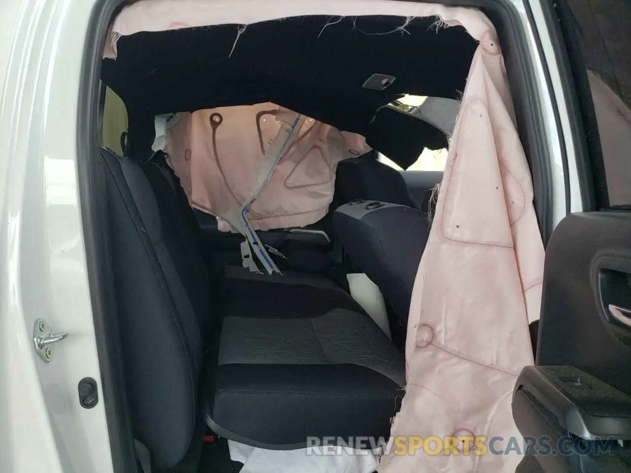 11 Photograph of a damaged car 3TMCZ5AN8MM451903 TOYOTA TACOMA 2021