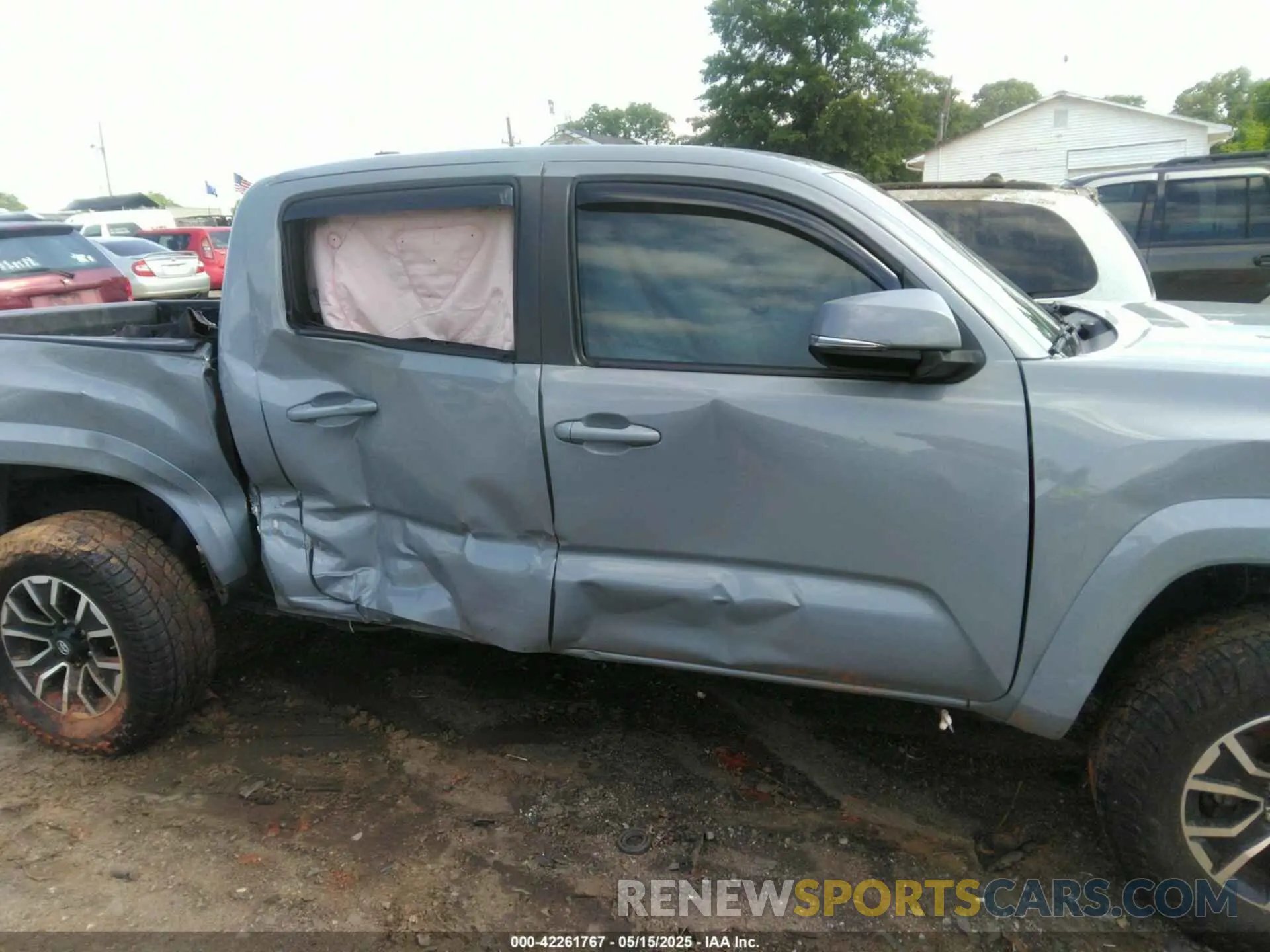 13 Photograph of a damaged car 3TMCZ5AN9MM374071 TOYOTA TACOMA 2021