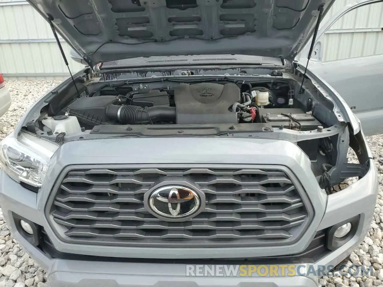 11 Photograph of a damaged car 3TMCZ5AN9MM374491 TOYOTA TACOMA 2021