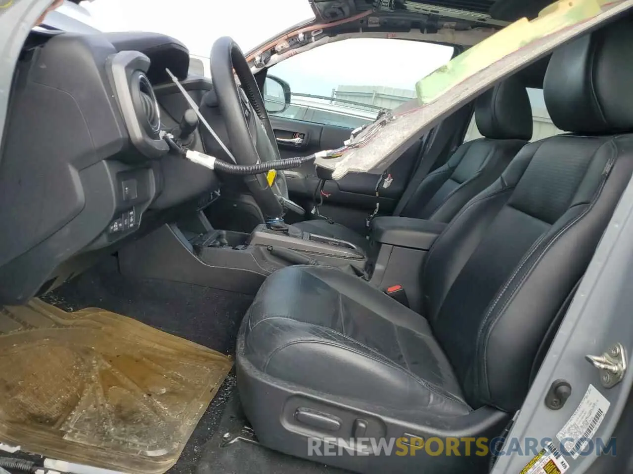 7 Photograph of a damaged car 3TMCZ5AN9MM374491 TOYOTA TACOMA 2021