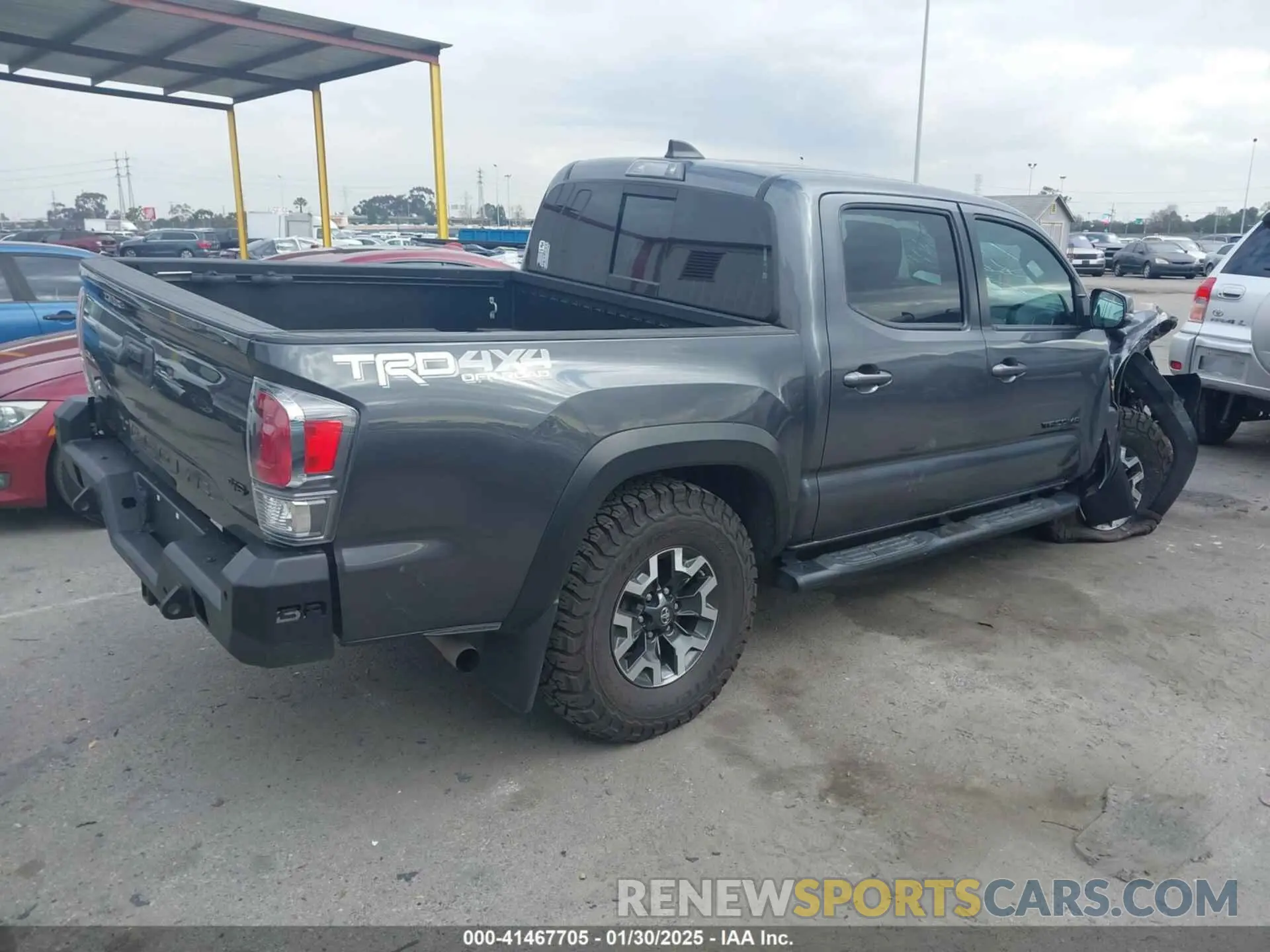 4 Photograph of a damaged car 3TMCZ5AN9MM397611 TOYOTA TACOMA 2021