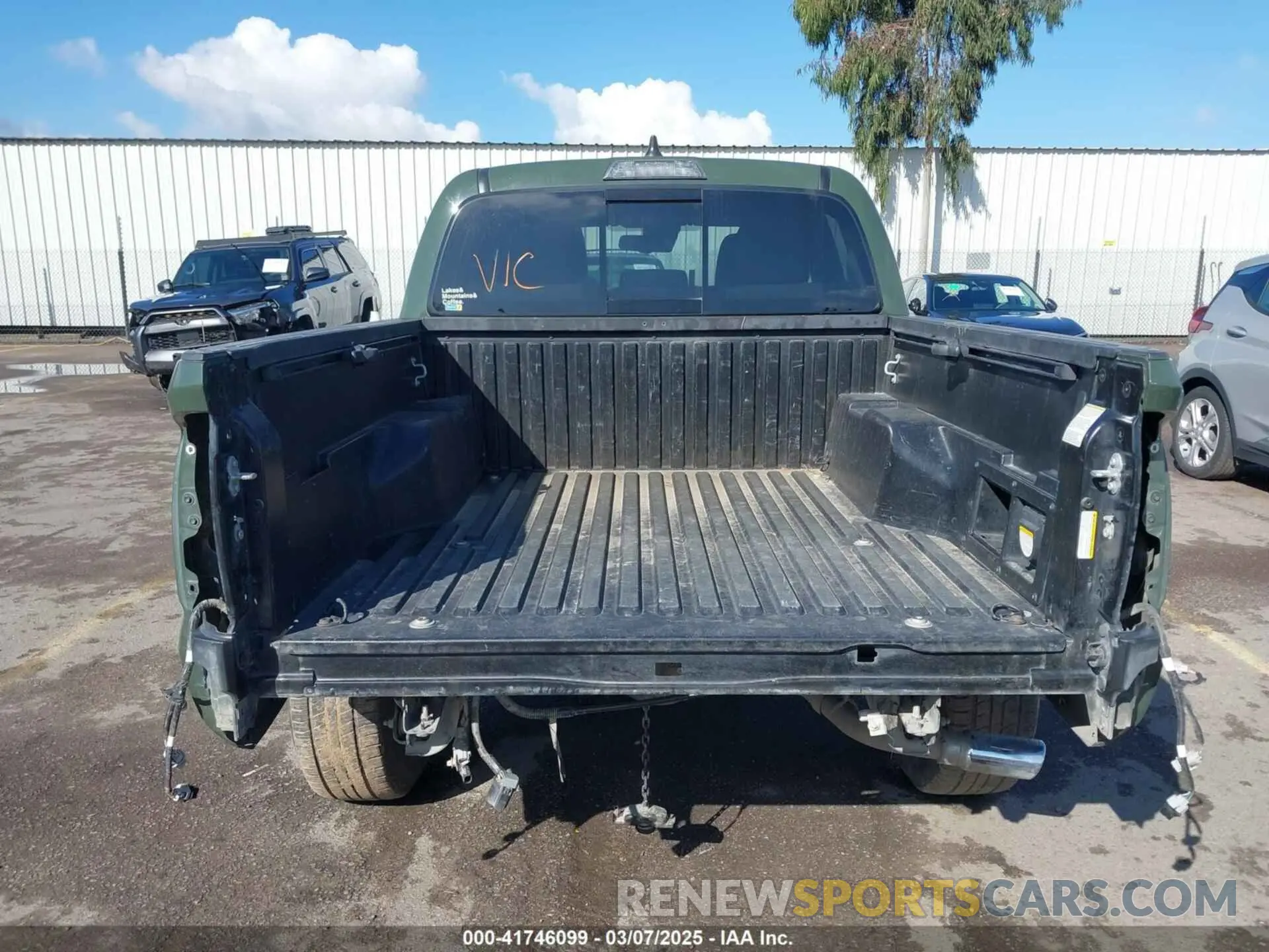 16 Photograph of a damaged car 3TMCZ5AN9MM408803 TOYOTA TACOMA 2021