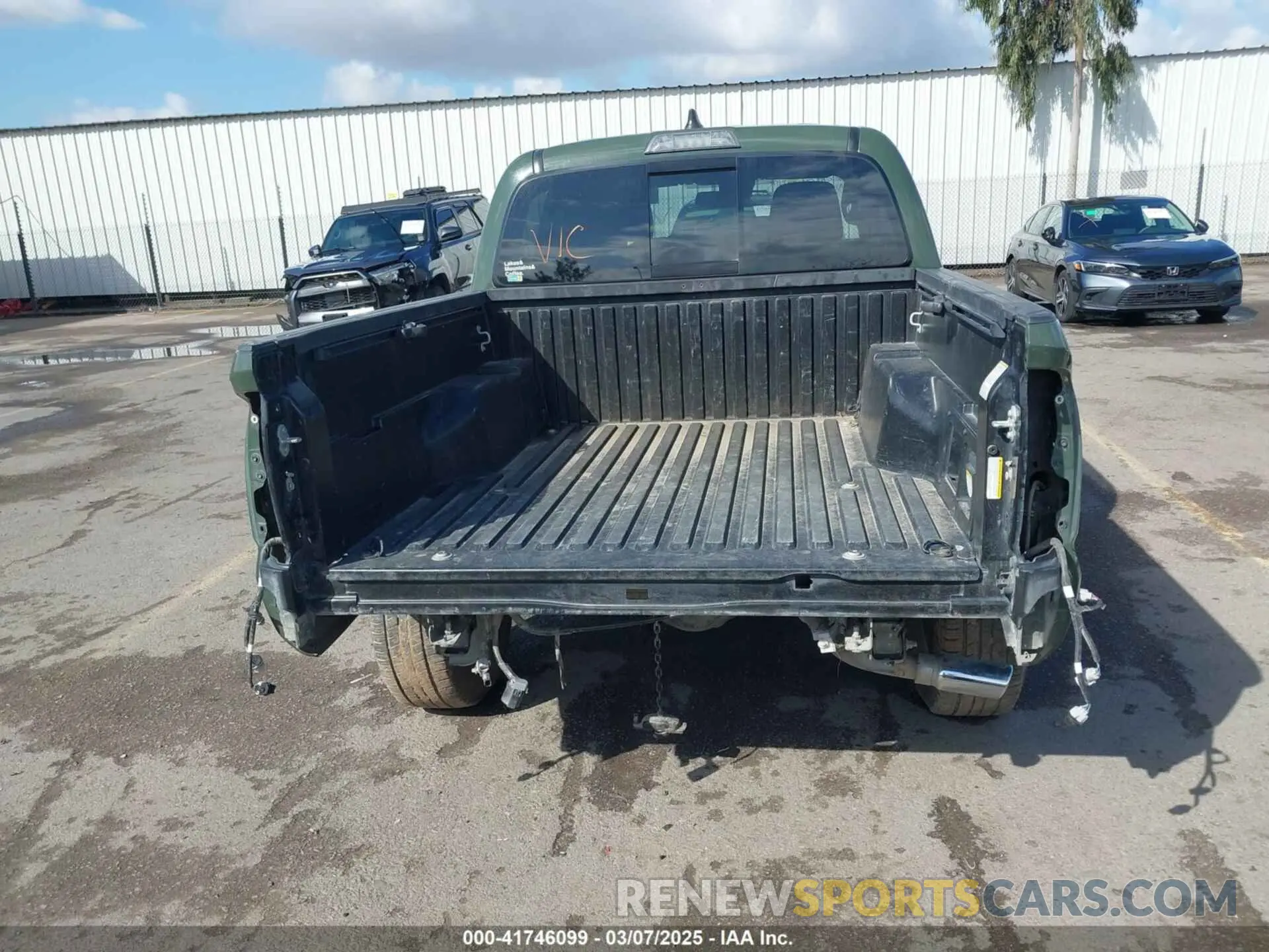 19 Photograph of a damaged car 3TMCZ5AN9MM408803 TOYOTA TACOMA 2021
