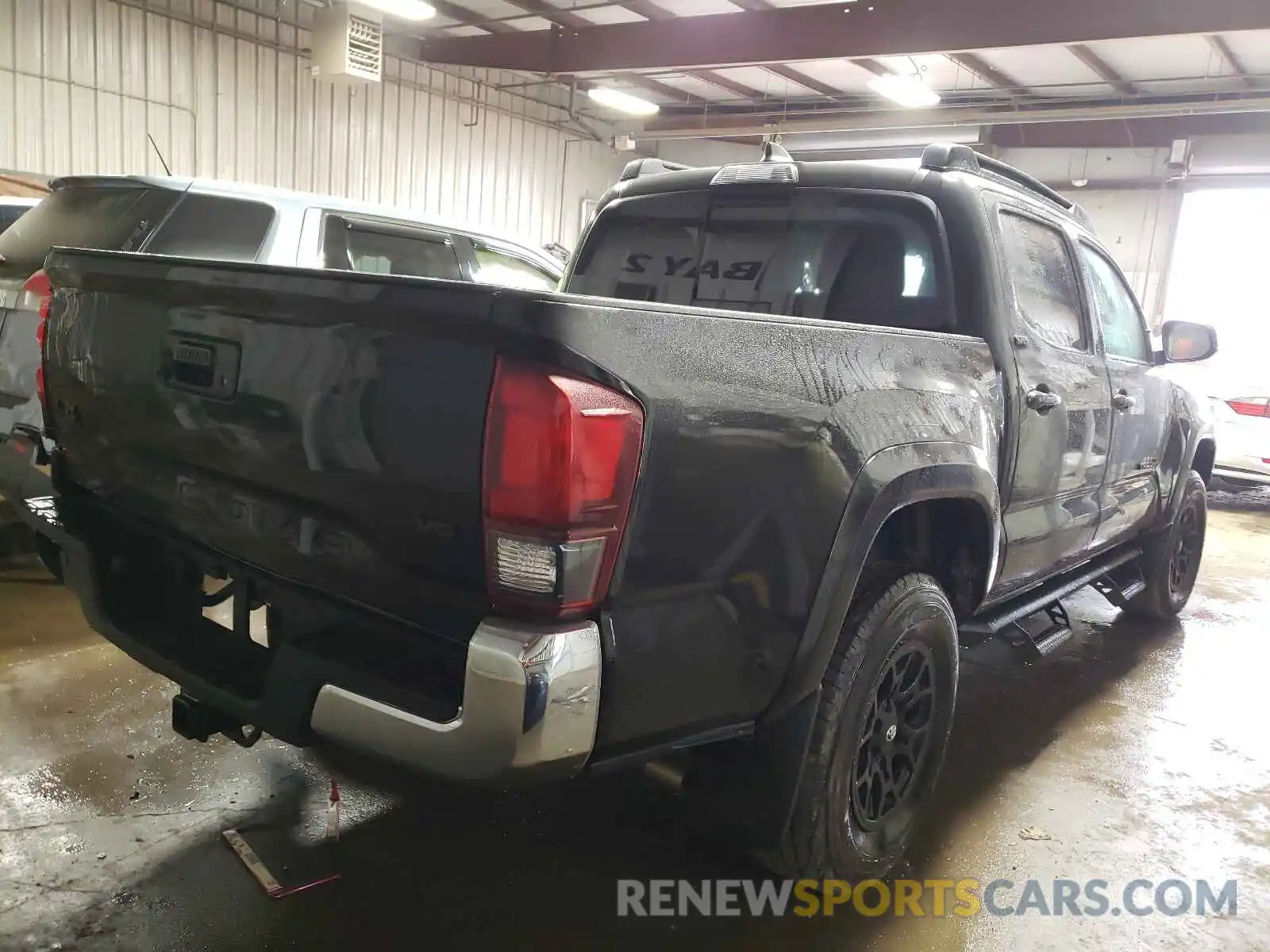 4 Photograph of a damaged car 3TMCZ5AN9MM411118 TOYOTA TACOMA 2021